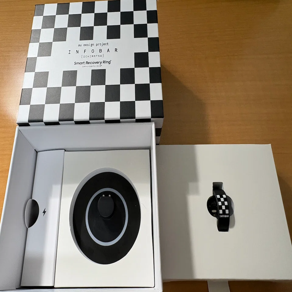 Smart Recovery Ring／INFOBARコラボモデル〜スマートリングには興味が 