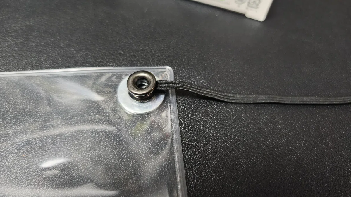 [Survey Field Notebook] A smartphone-integrated custom that doesn't ...