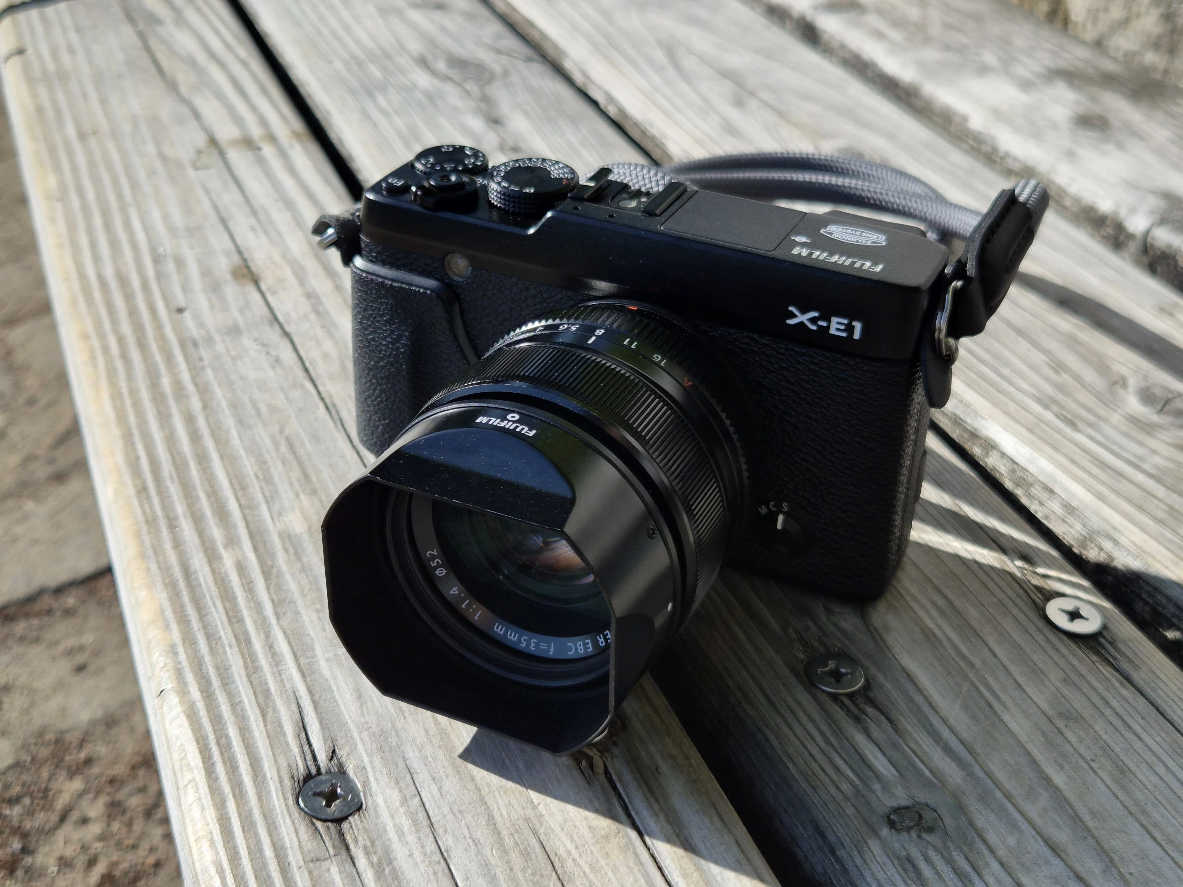 X100VIユーザーが、中古で3万円台のX-E1を2026年に購入した理由