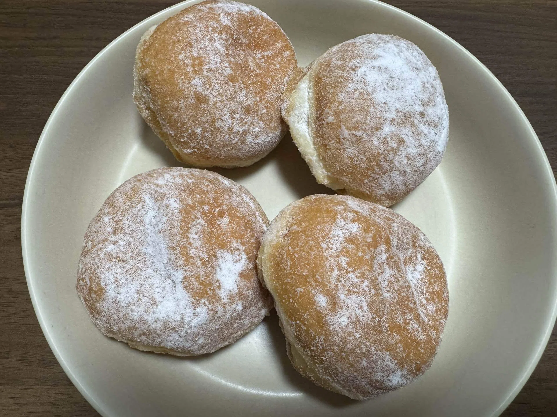 はりねずみのスイーツ探訪『ジェネリックエンゼルクリーム』｜はりねずみ