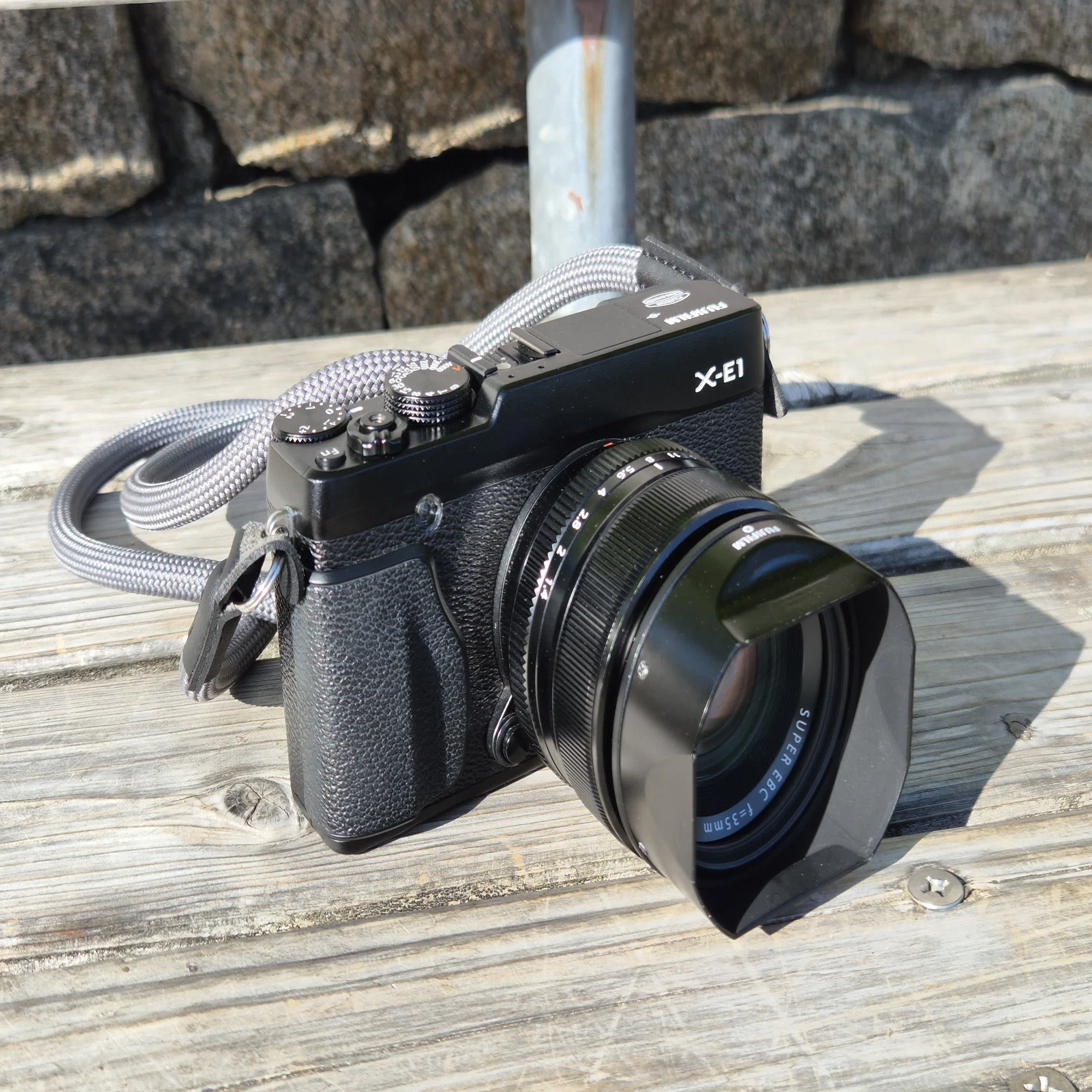 X100VIユーザーが、中古で3万円台のX-E1を2026年に購入した理由 