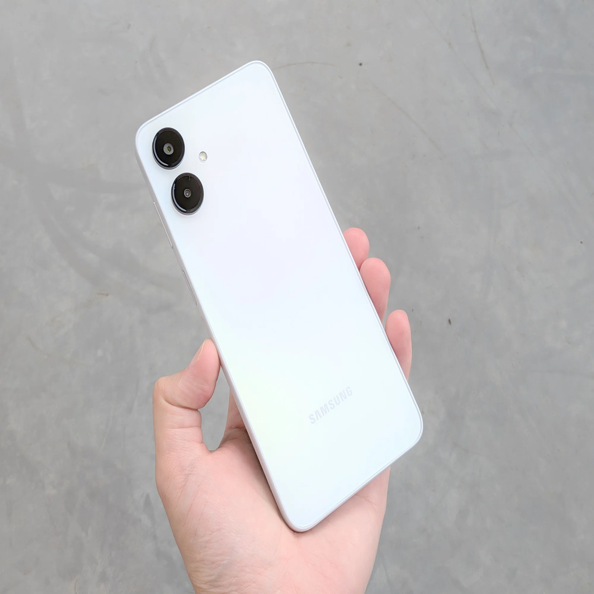 Galaxy A25 5Gを安く買う方法！MNPなら一括1円から、単体なら未使用品 