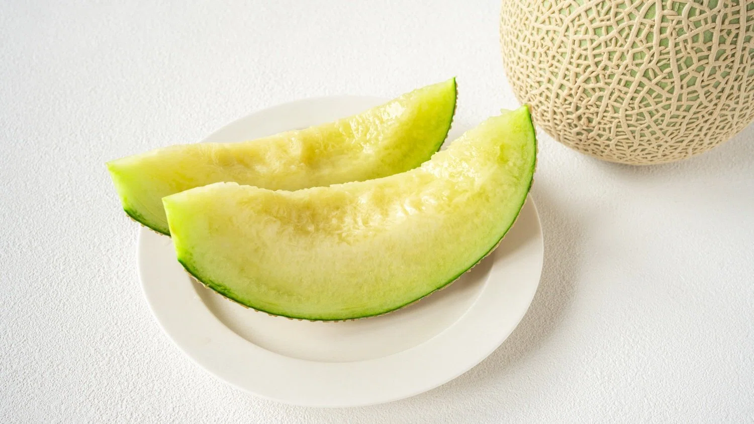 Perfect for Summer Gifts: When is Melon in Season, How to Eat It