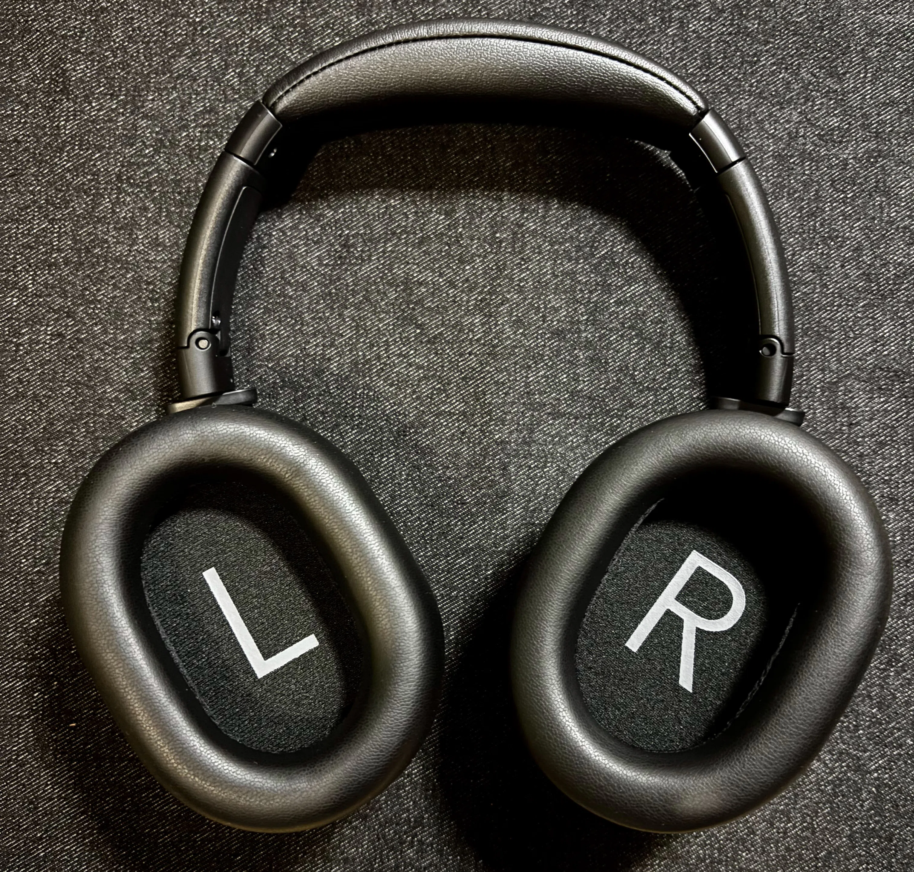 モニターヘッドホンの“ダークホース”？ Austrian Audio「Hi-X20