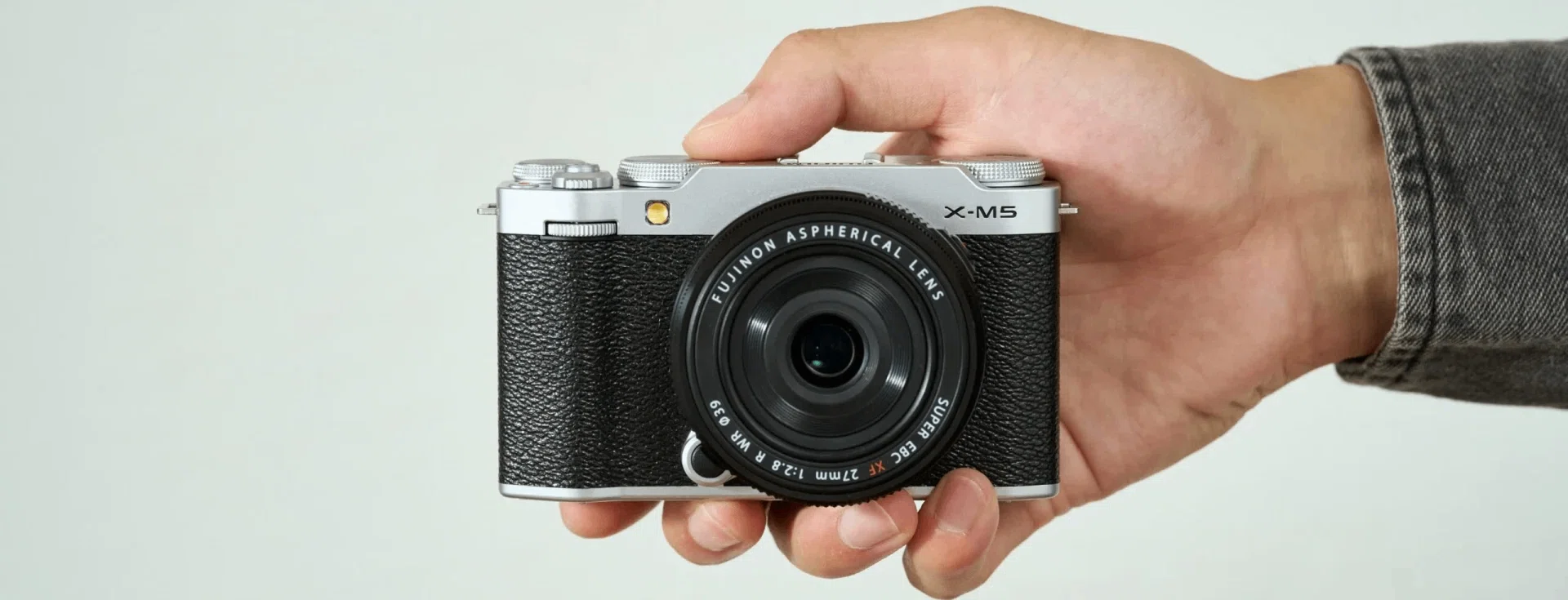 神レンズ」XF35mmF1.4 Rを、もっと小さなボディで持ち歩きたい｜Yusuke