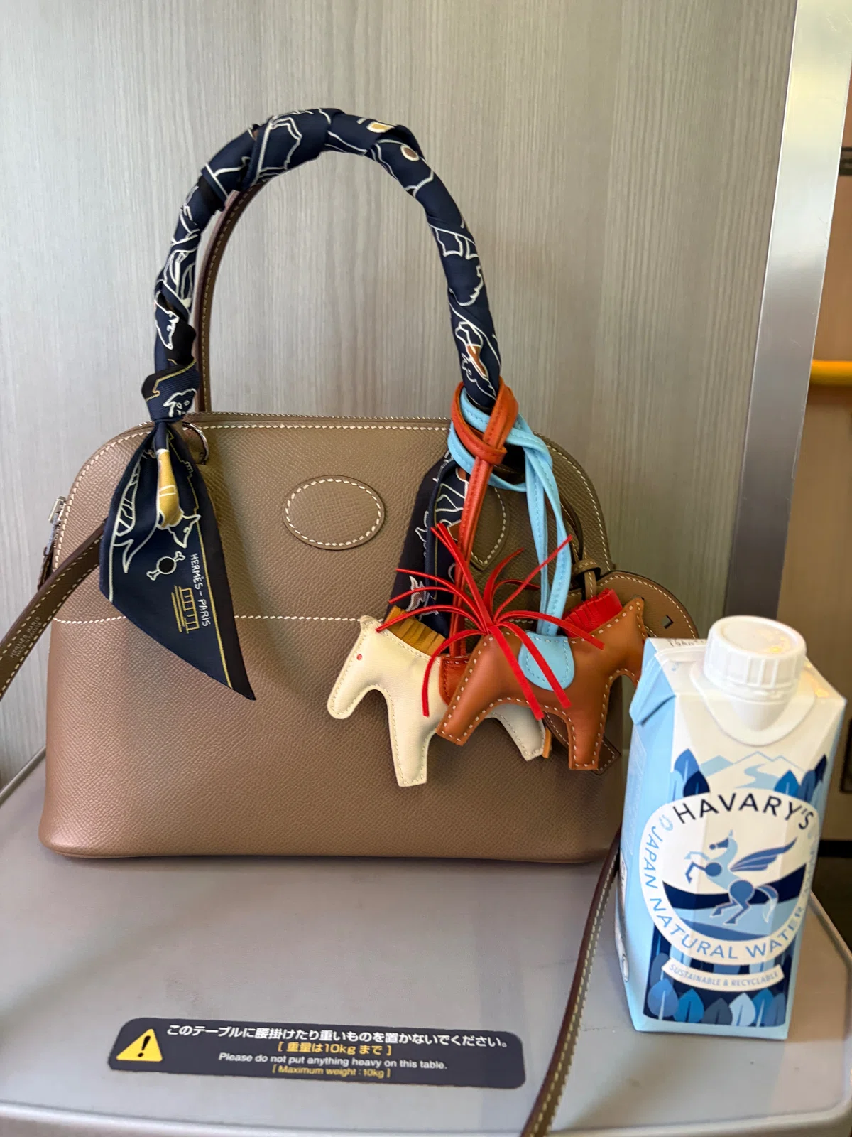 ピュイフォルカ シャンパンバーHERMESで欲しくなったグラスの値段は 