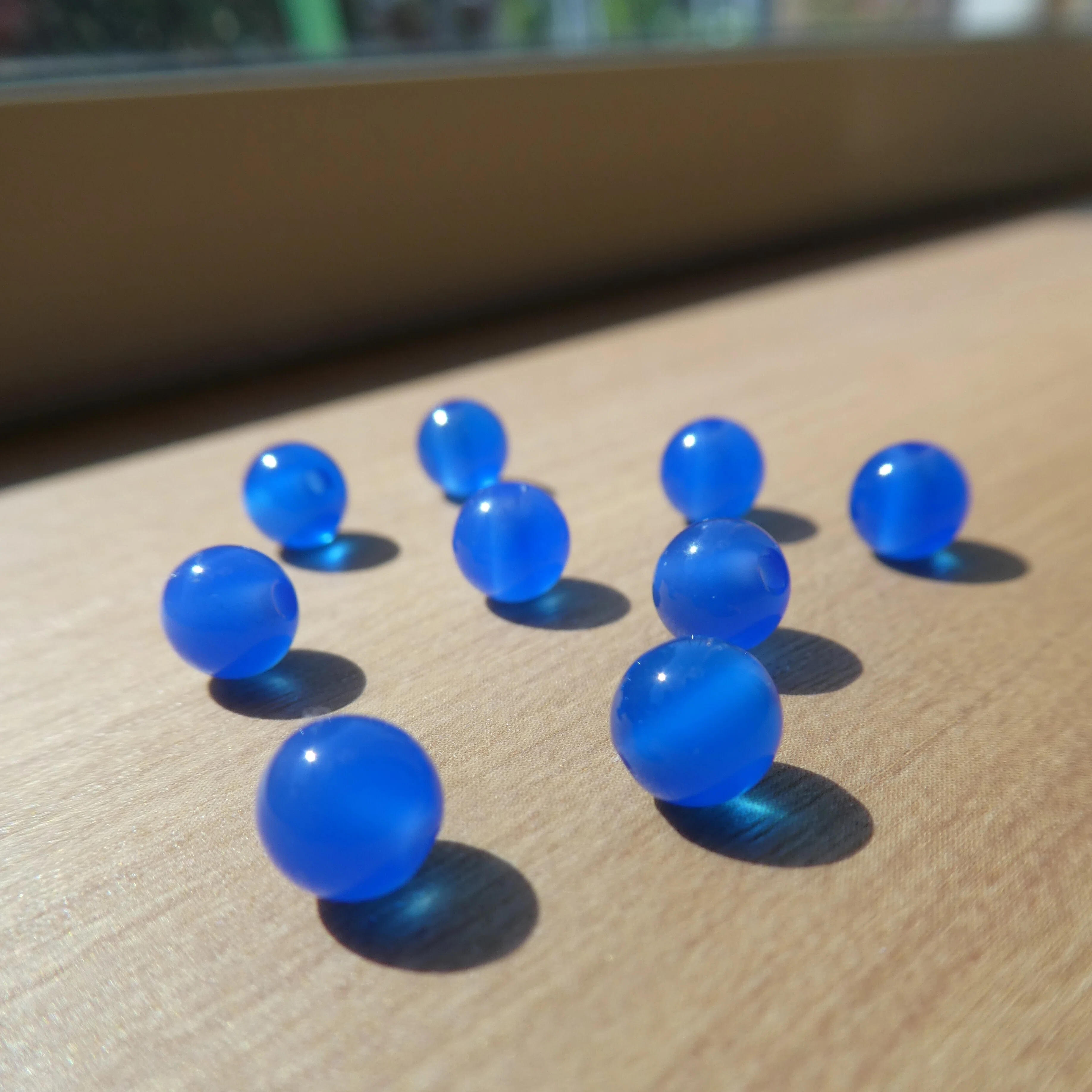 静かな青が心を整える ― ブルーメノウのやさしい魅力｜ひと粒ストーン