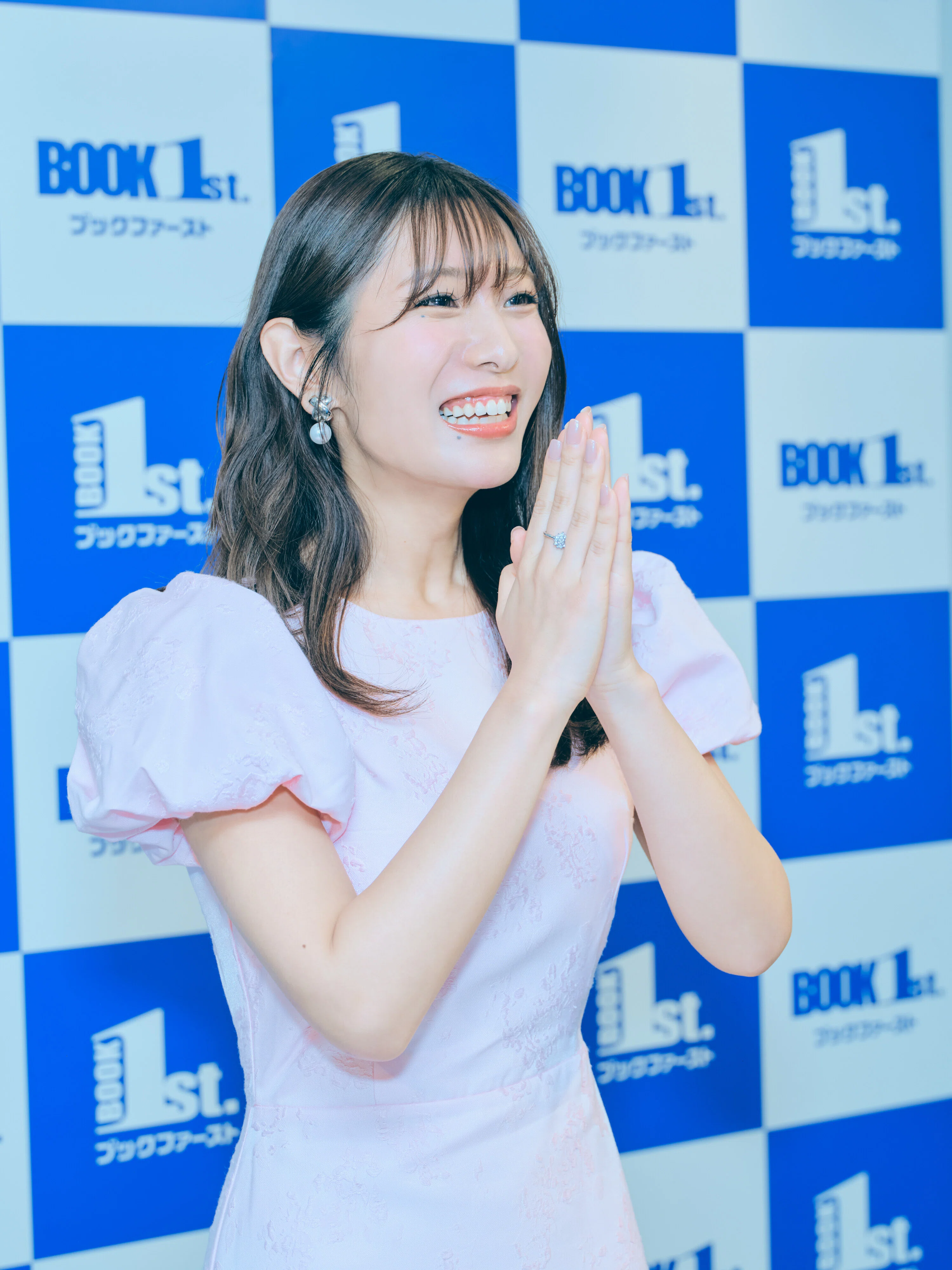 白戸ゆめの、体重13kg減でコンプレックスだった「足」を主役に。1st