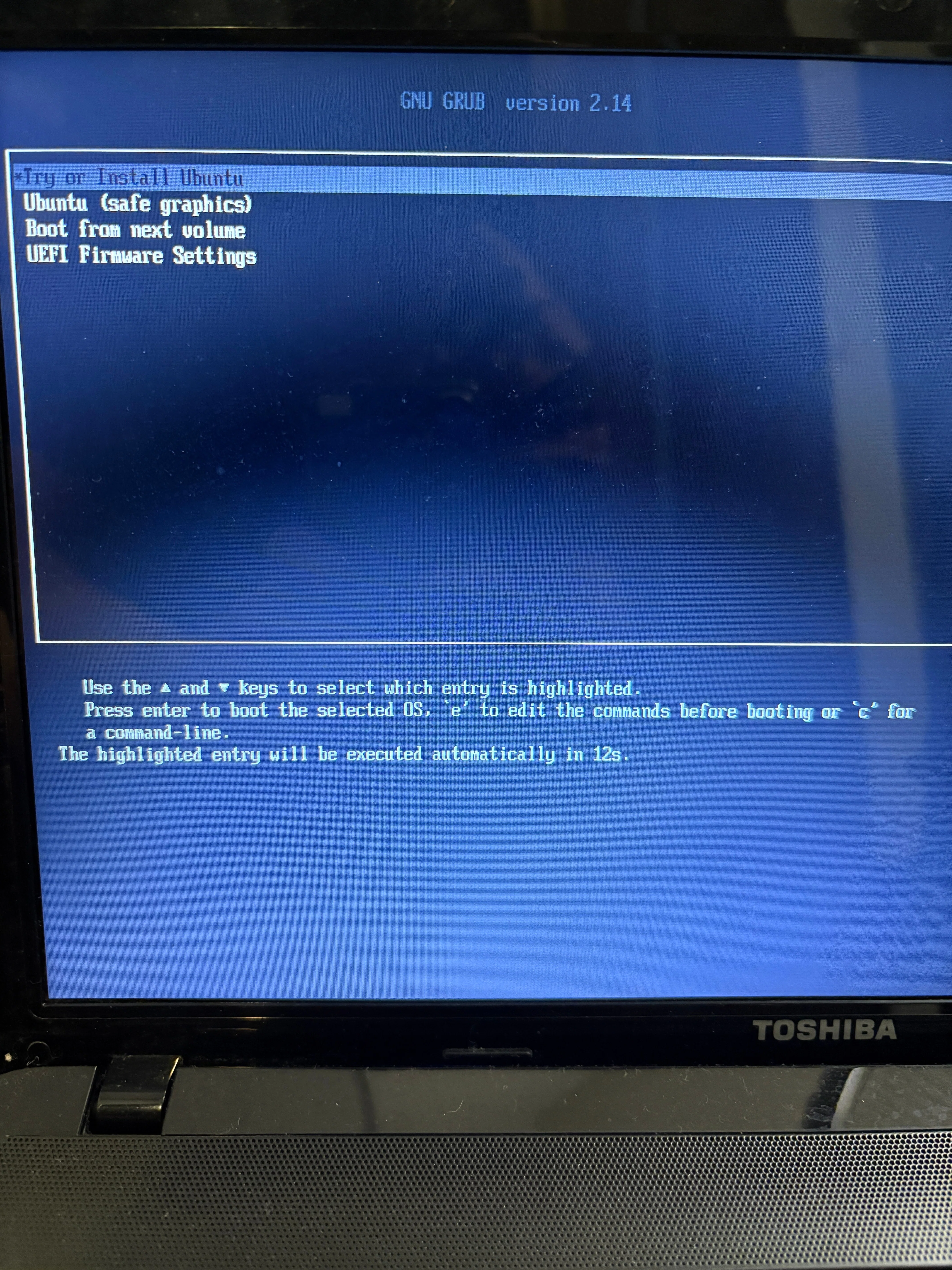 The story of how I turned an unsupported Dynabook into an Ubuntu
