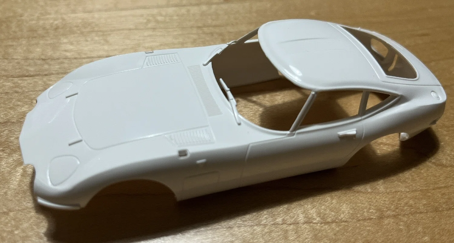 アオシマ 楽プラ トヨタ 2000GT：満足感の高い楽ちんプラモデル
