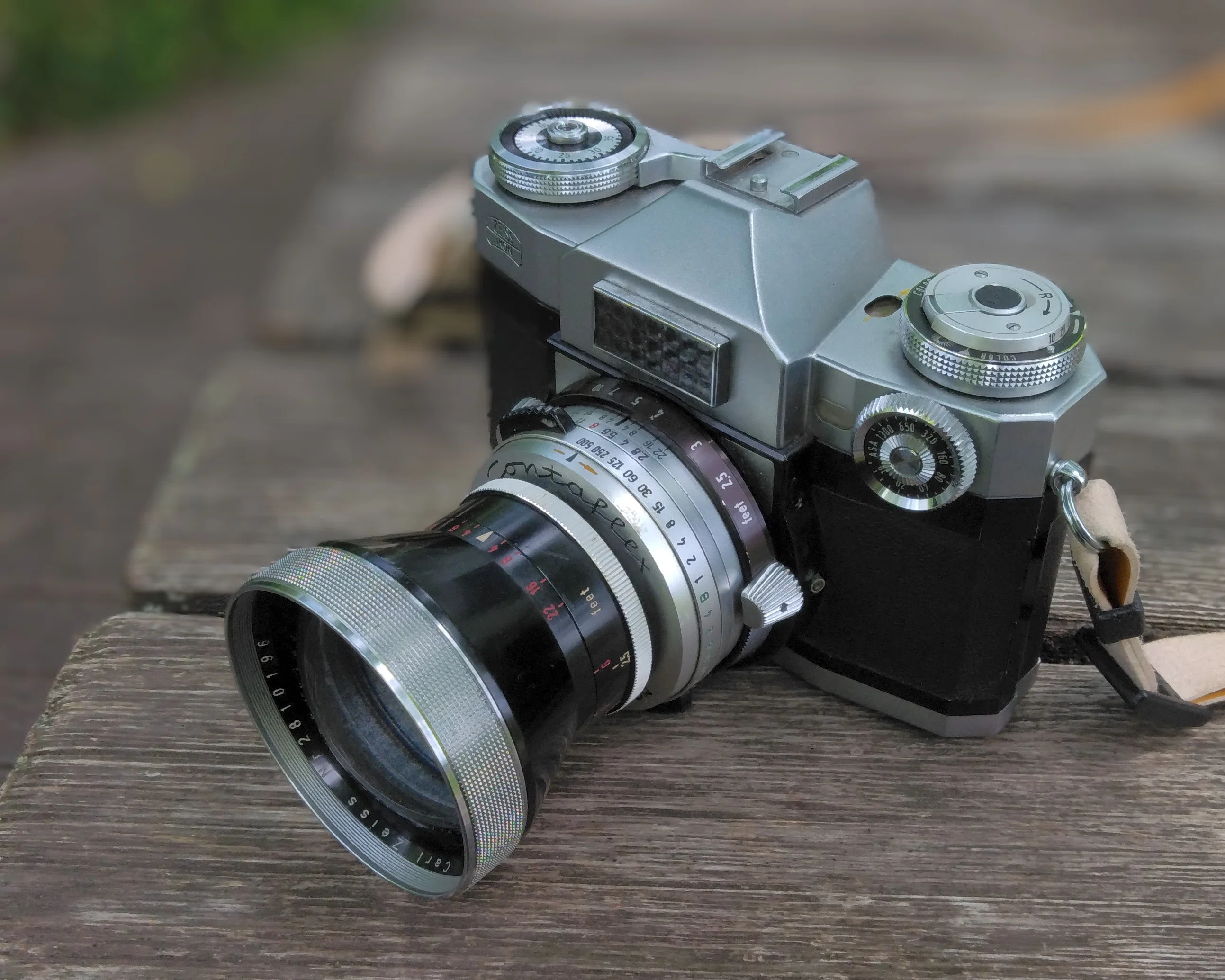 💛ZEISS IKON Contaflex Super ｜いつかどこかで