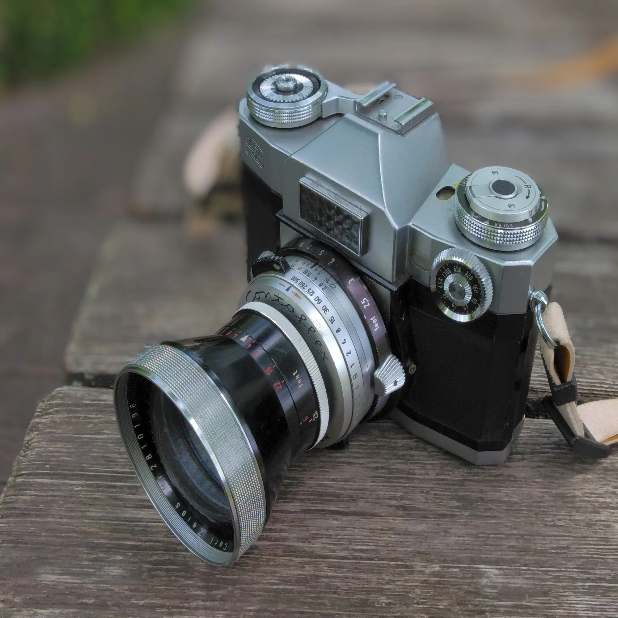 ?ZEISS IKON Contaflex Super ｜いつかどこかで
