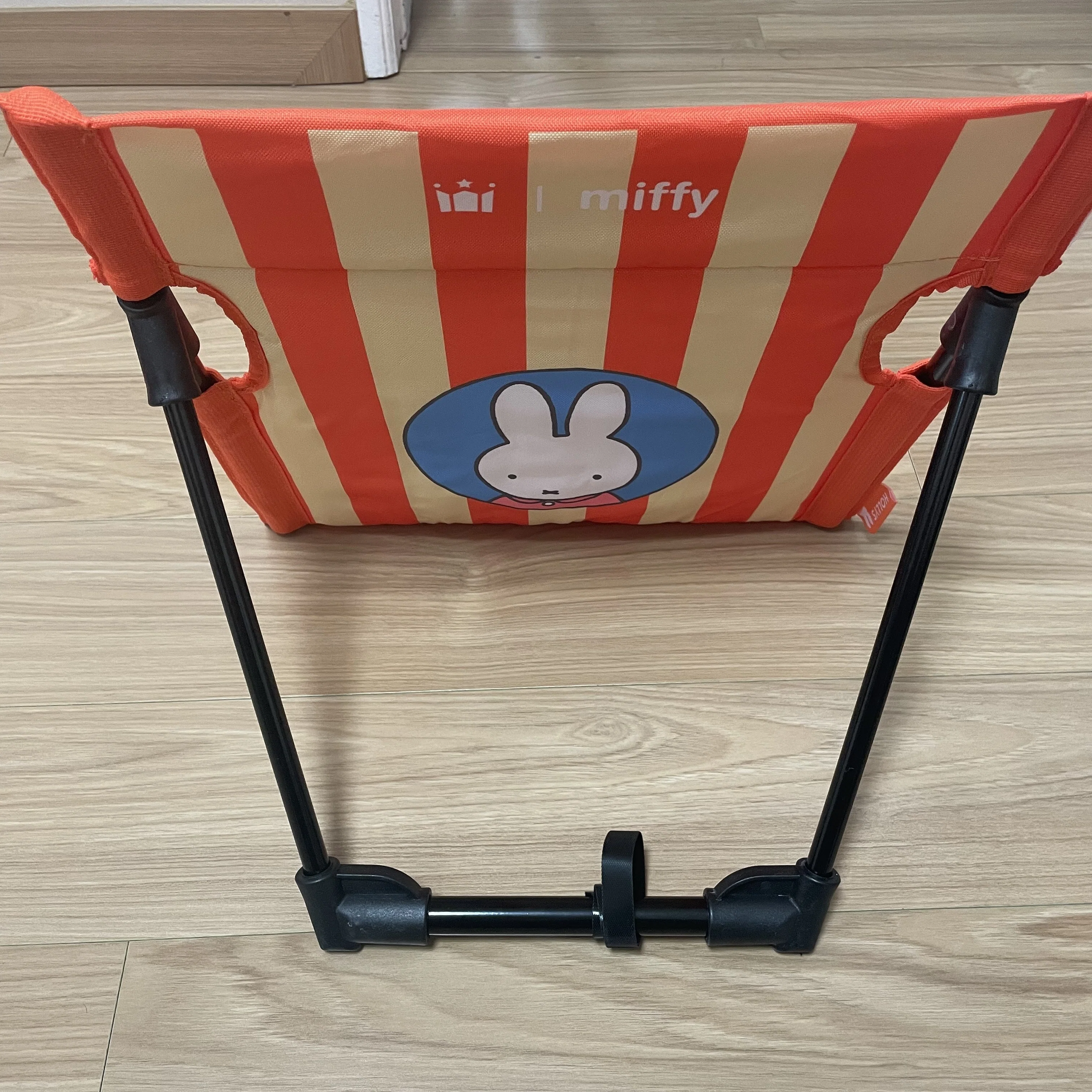 韓国Hollys(ハリス) × ミッフィーコラボの椅子を買った日🐇｜わにやま