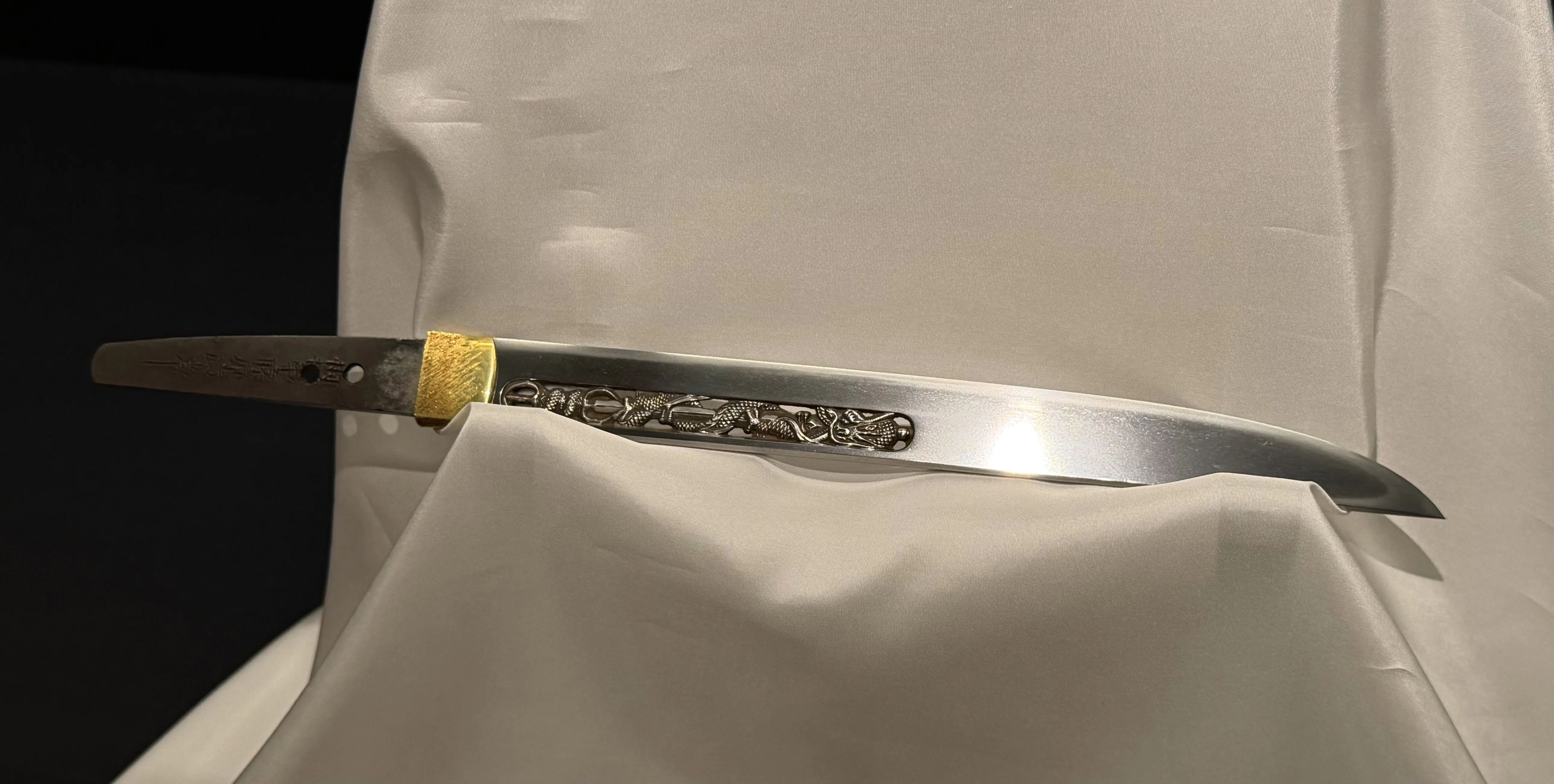 Sagami no Kami Masatsune with Magnificent Openwork｜刀箱師の日本刀