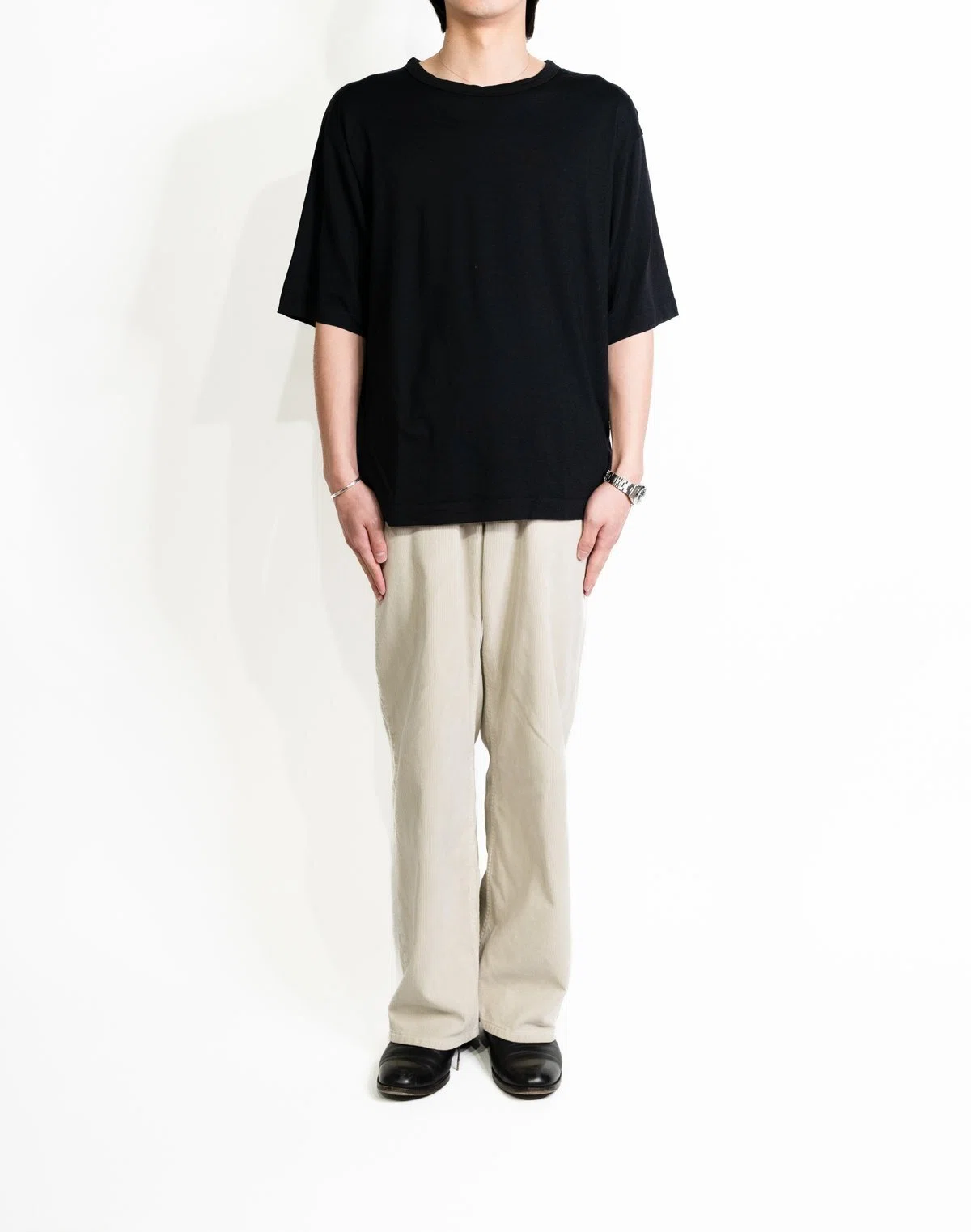 流石に4万円のCOMOLI（コモリ）のウールTは買えない…そんな人に送る 