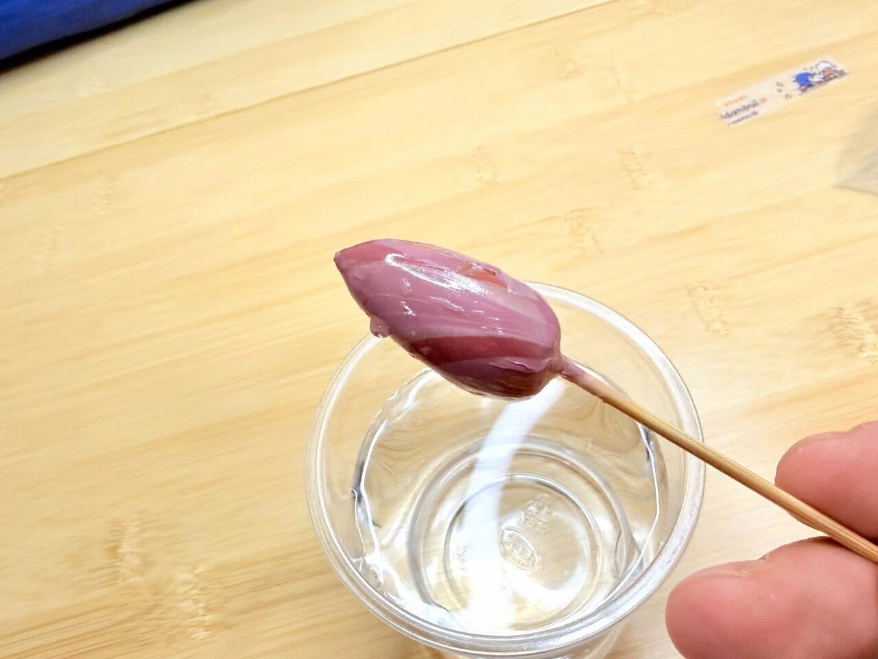 どんぐりピアス　べっこうマーブル どんぐりマーブルピアス 制作記② | マーブリングのやり方検討