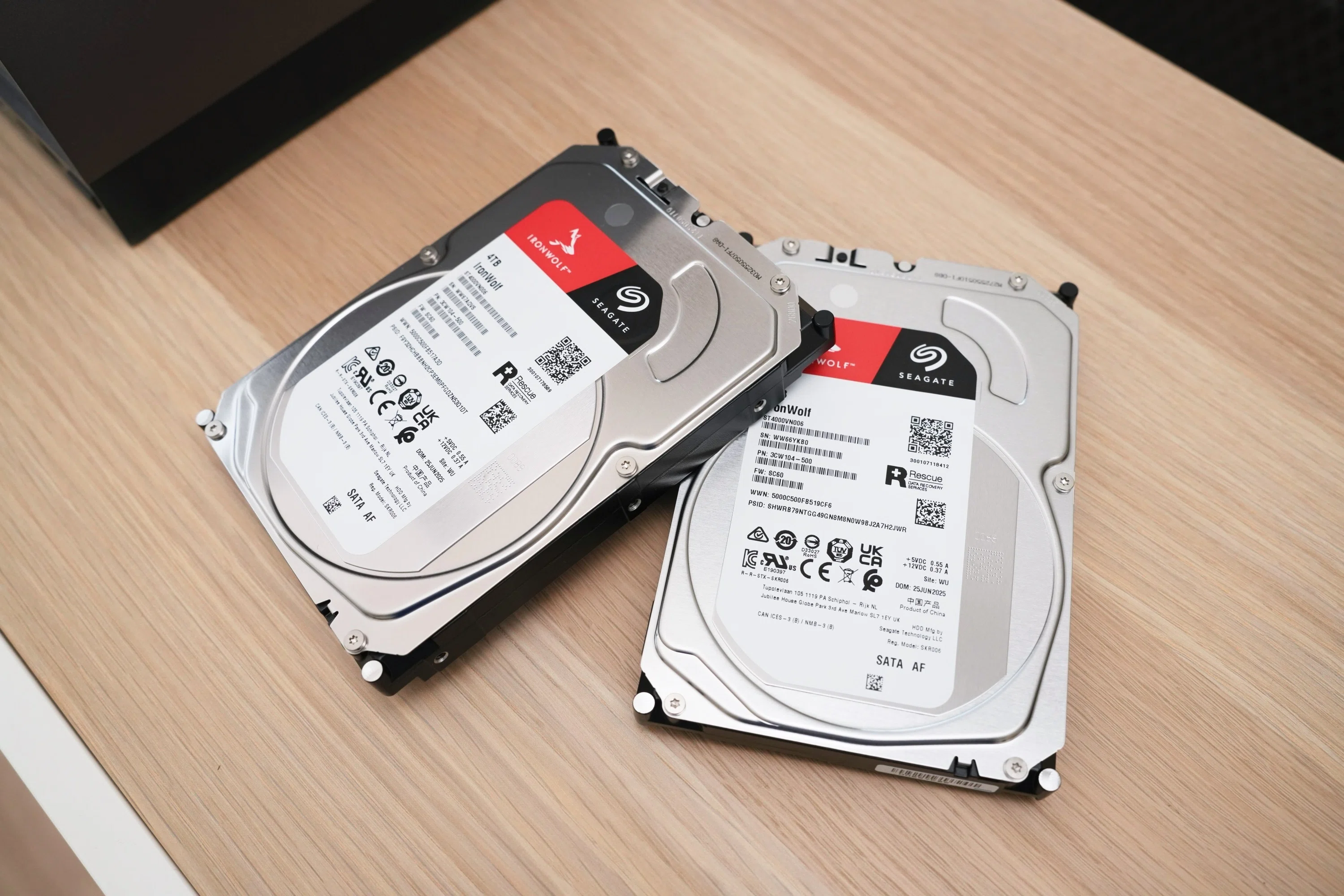 実体験】注文から3ヶ月、僕のHDDが届かない理由。2026年「HDD大枯渇