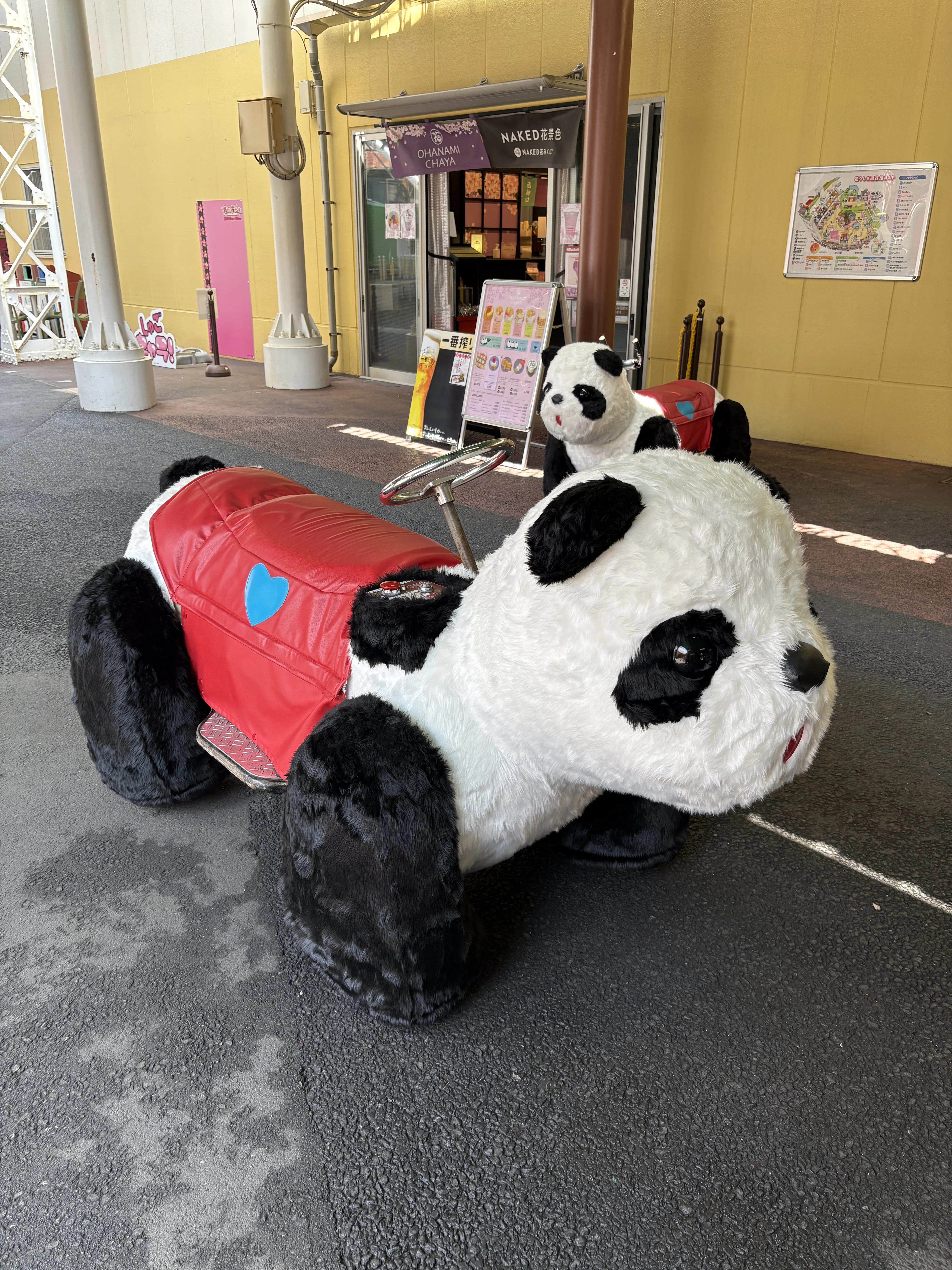 I went to Asakusa Hanayashiki｜松浦パグ