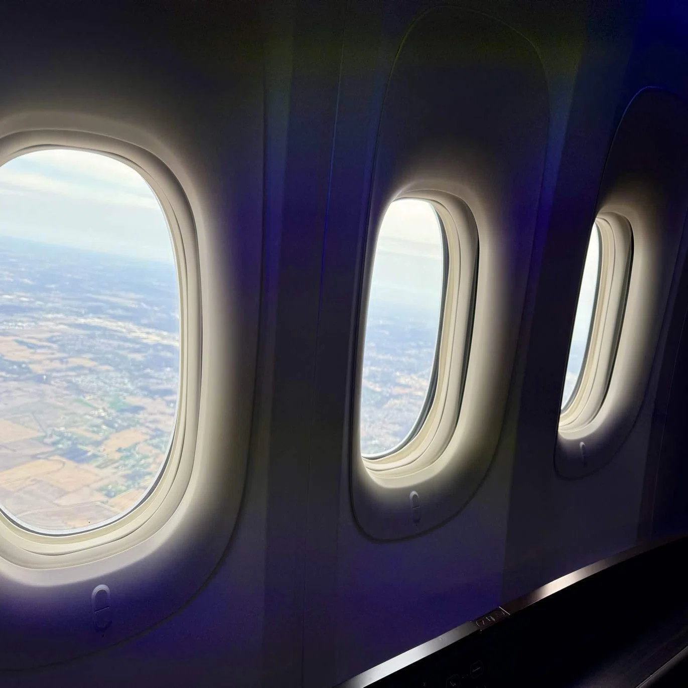 夢のつづき：ANAファーストクラス 機内編✈～雲の上の12時間 