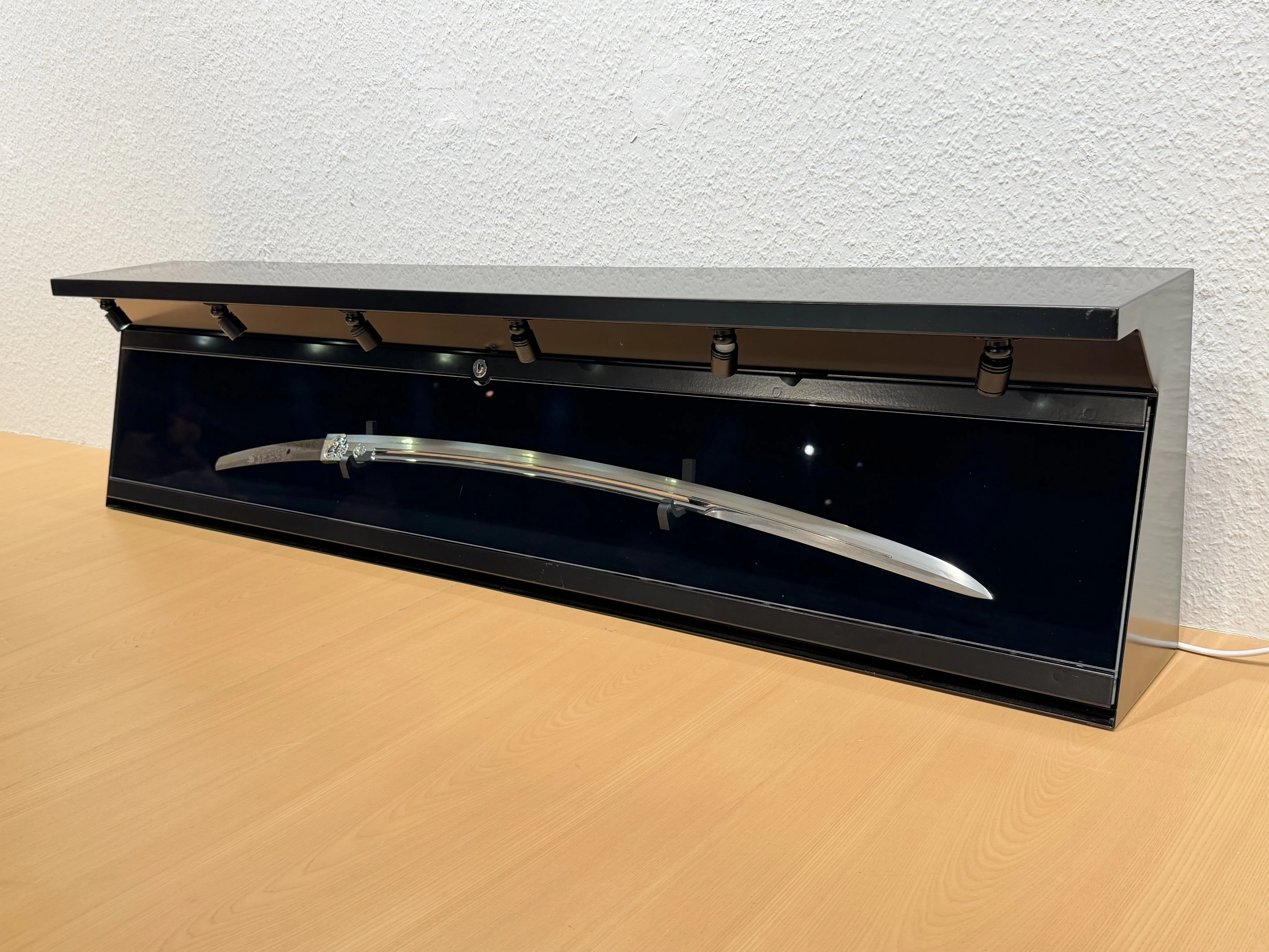 Changes in the texture of swords felt through 'Tamahagane + α'｜刀