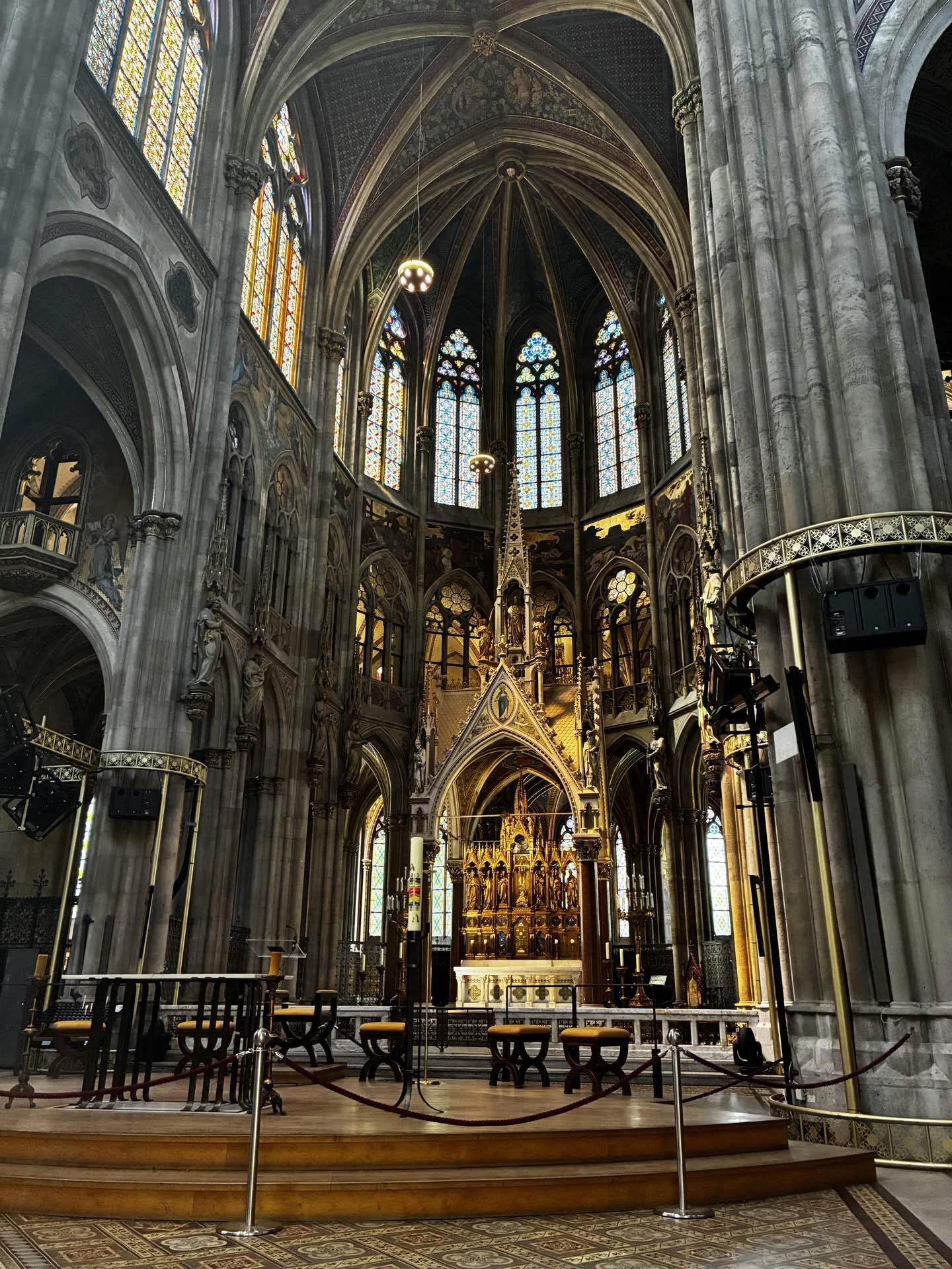 ウィーン🤍白亜のヴォティーフ教会⛪️｜tensi panda🐼world travel