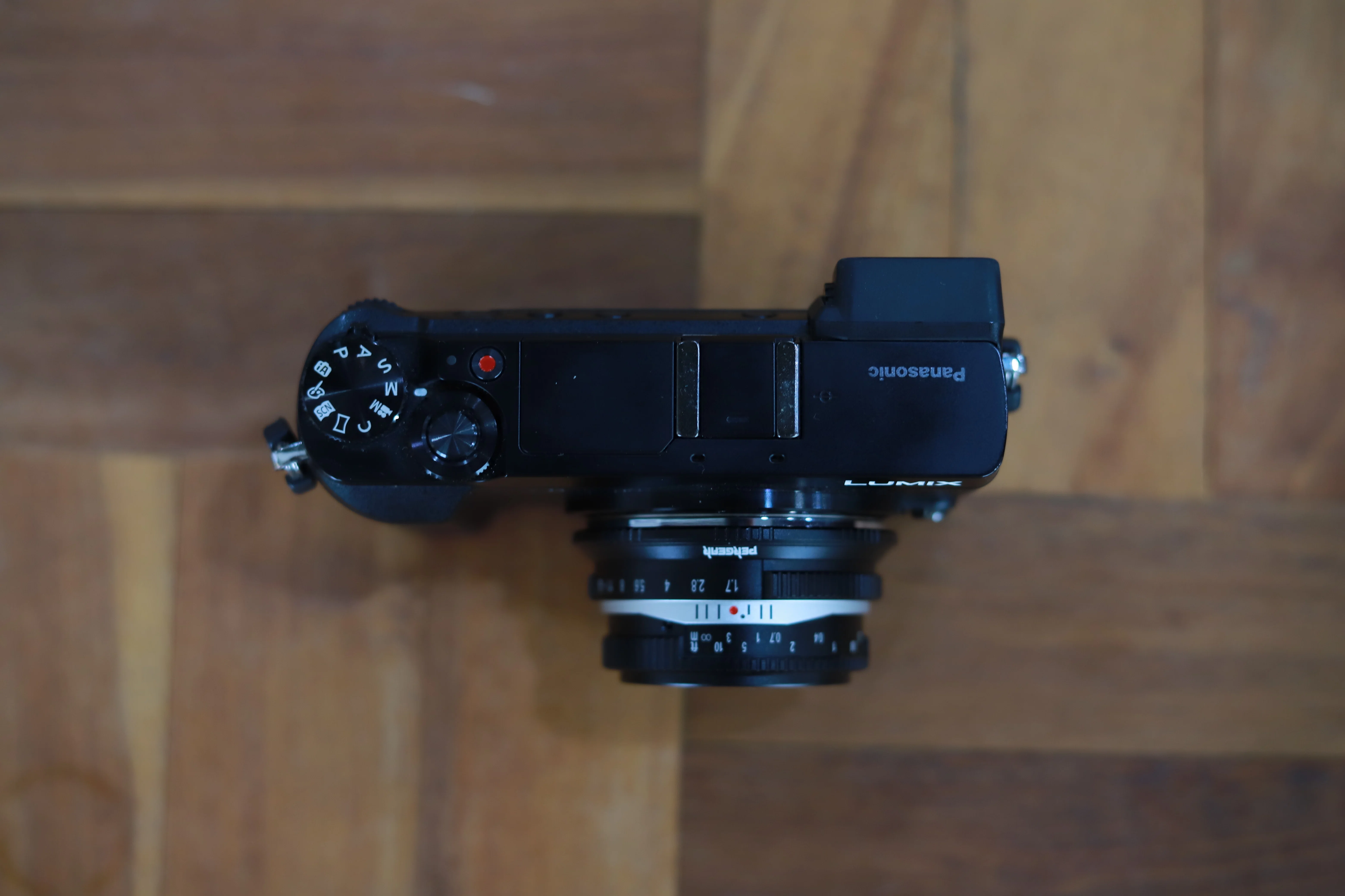 PERGEAR 25mm F1.7（Micro 4/3）×パナソニック LUMIX DMC-GX7MK2｜小