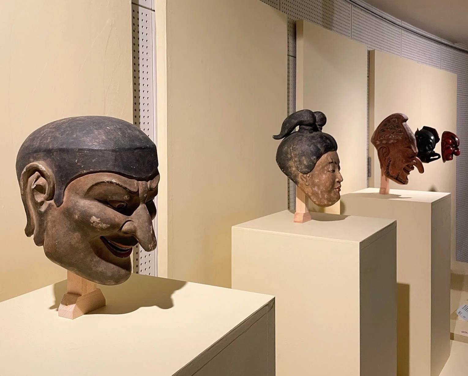 【七福】古代 砂岩彫 騎馬像 浮彫断片 シルクロード　ガンダーラ 展覧会レポート】 シルクロードの商人語り サマルカンドの遺跡と