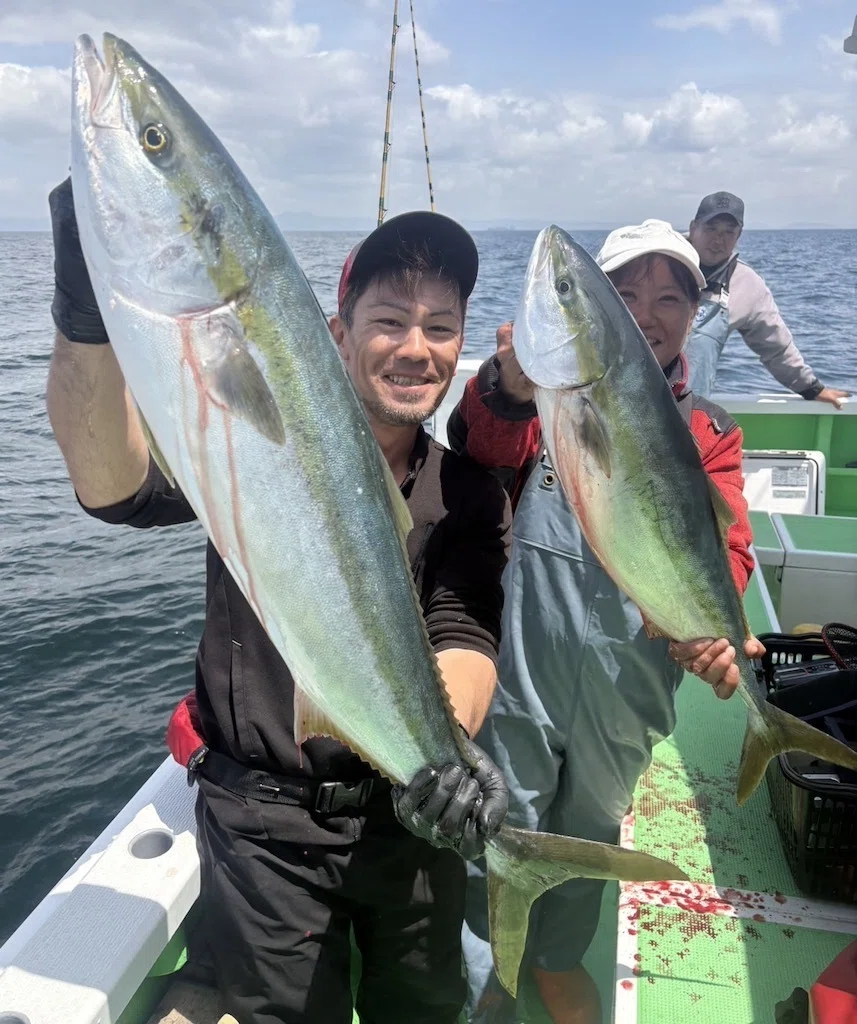 泳がせ】6-7kgの特大ブリに4kgワラサも食いついた！さらに大型ヒラメも