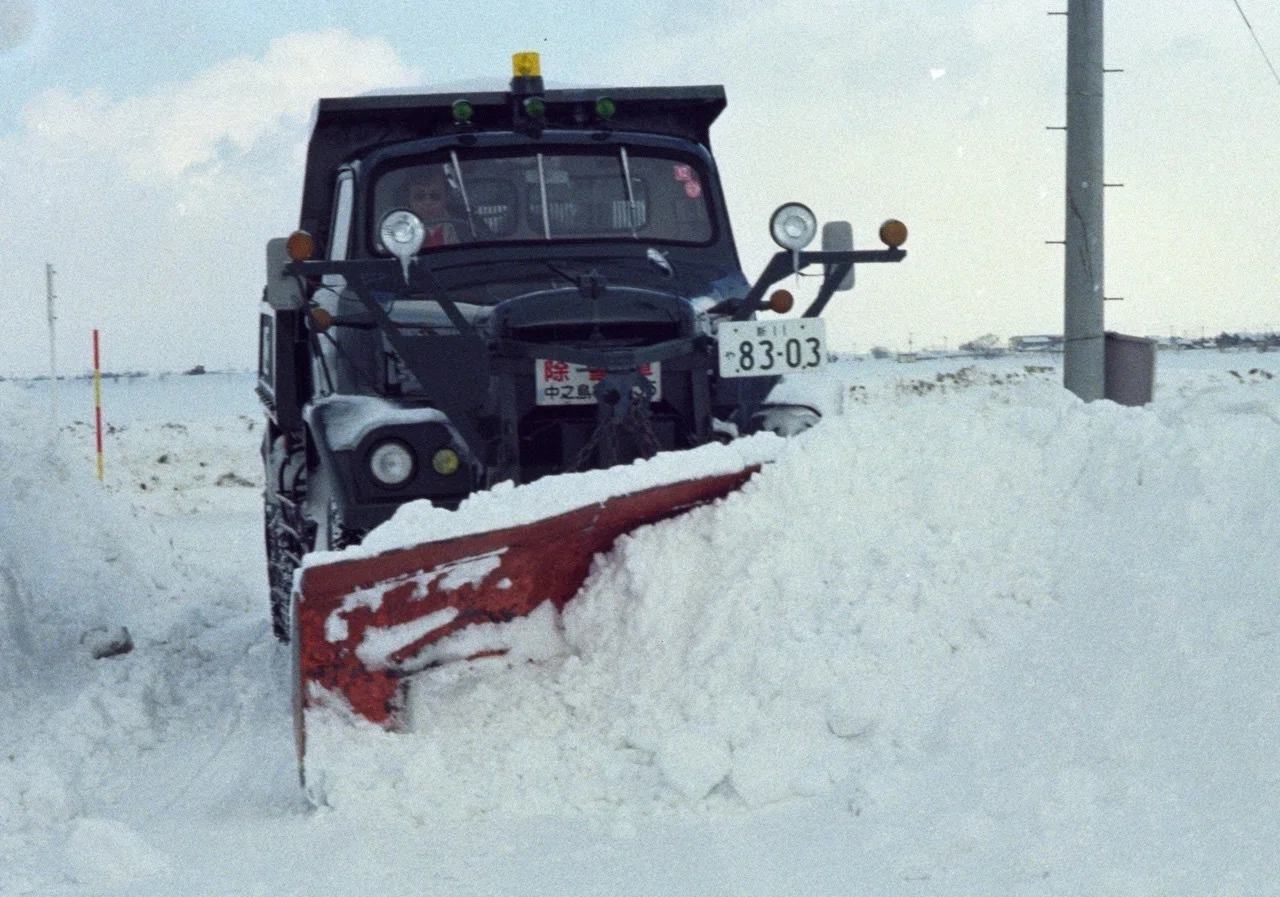 道路除雪の思い出、雪国の暮らしを支えた、親子二代五十年の仕事｜kz