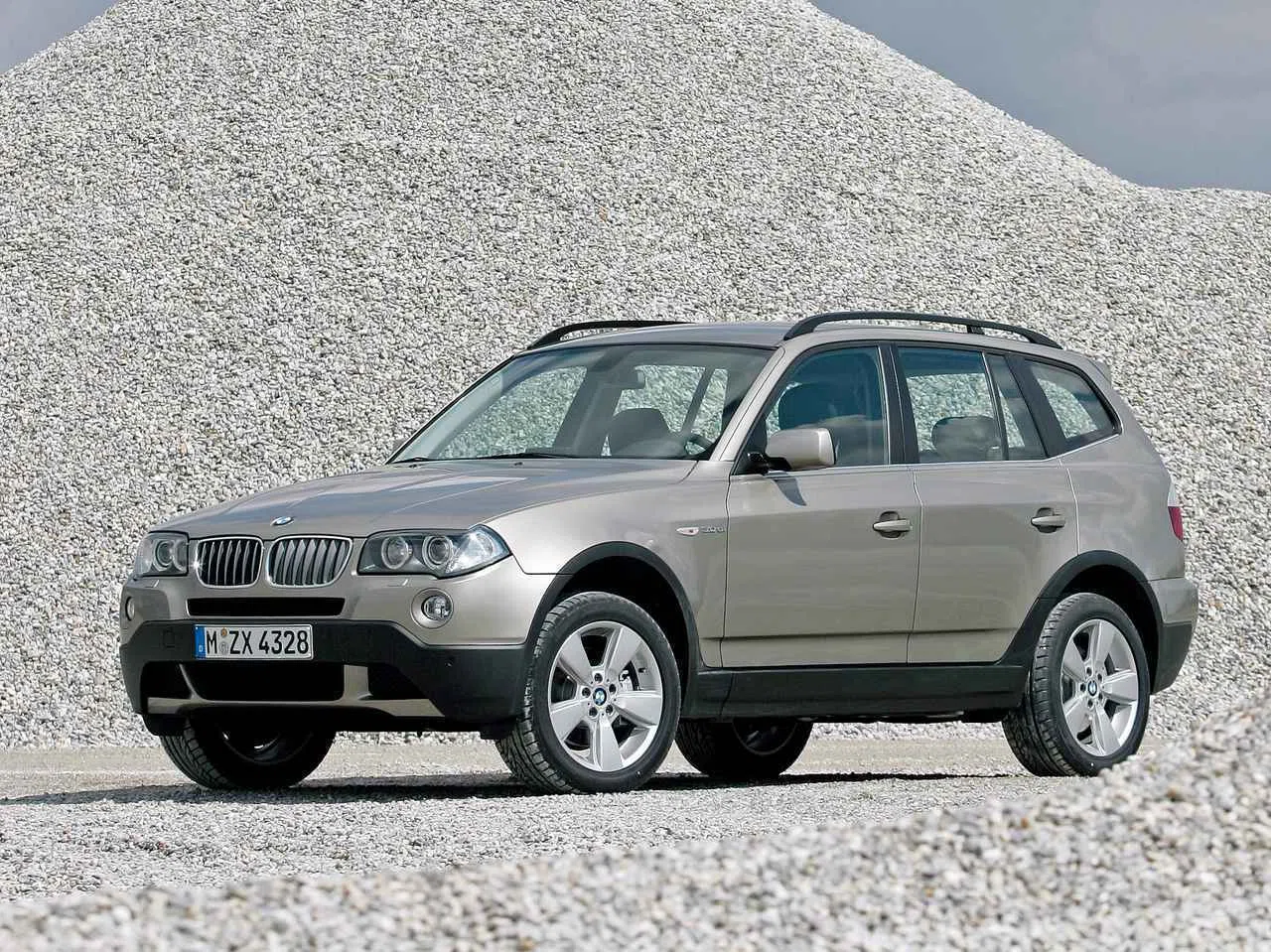 Why did the BMW X3 gain citizenship in the SUV world? - E83, F25