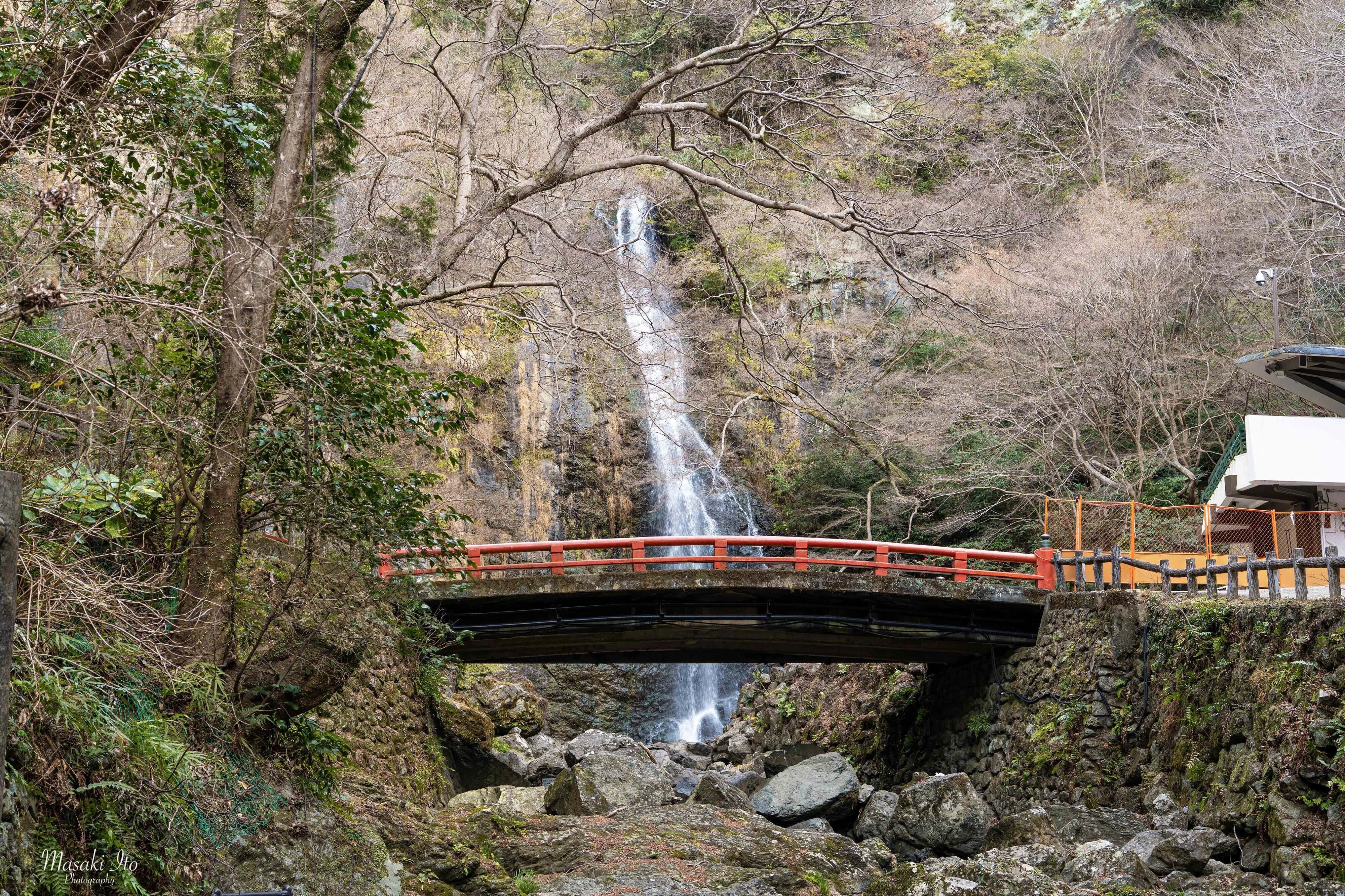 23 【大阪】【大阪の絶景】箕面大滝で滝撮影｜山道の先にあった癒しの