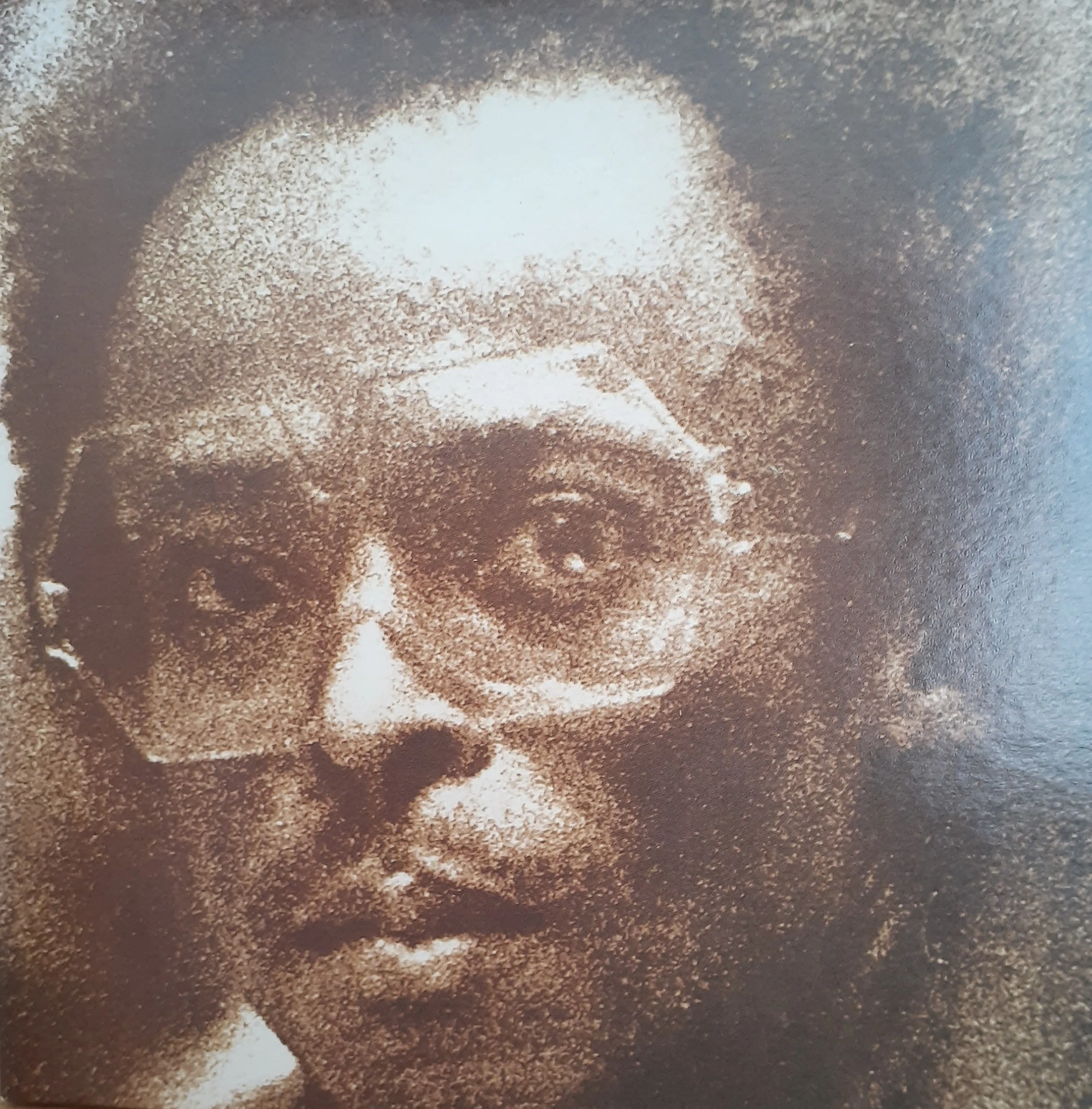 The man in the green shirt ～ The man with the horn｜タケル
