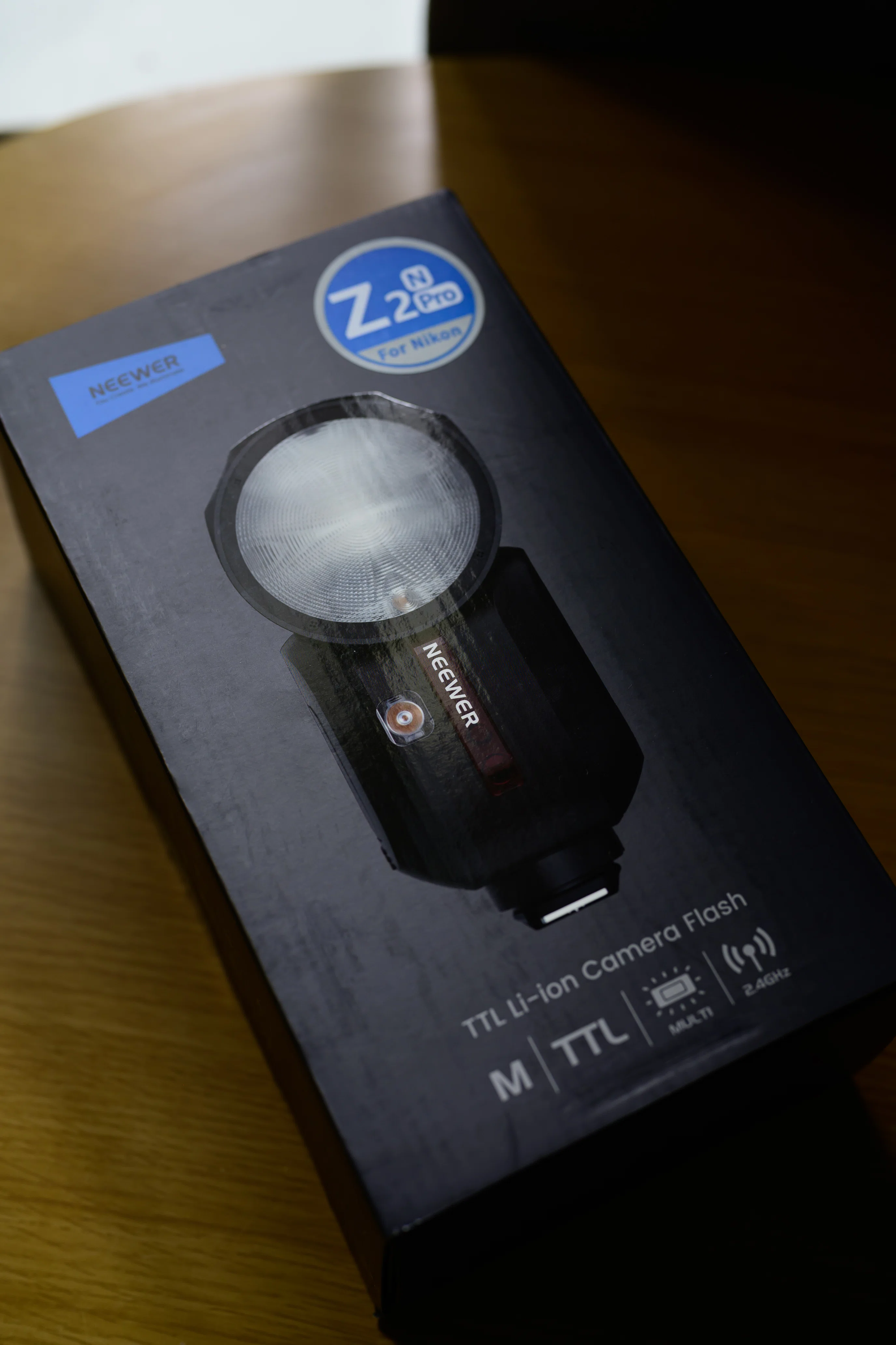NEEWER Z2 PROが気になって購入してしまった話（GODOXユーザー視点