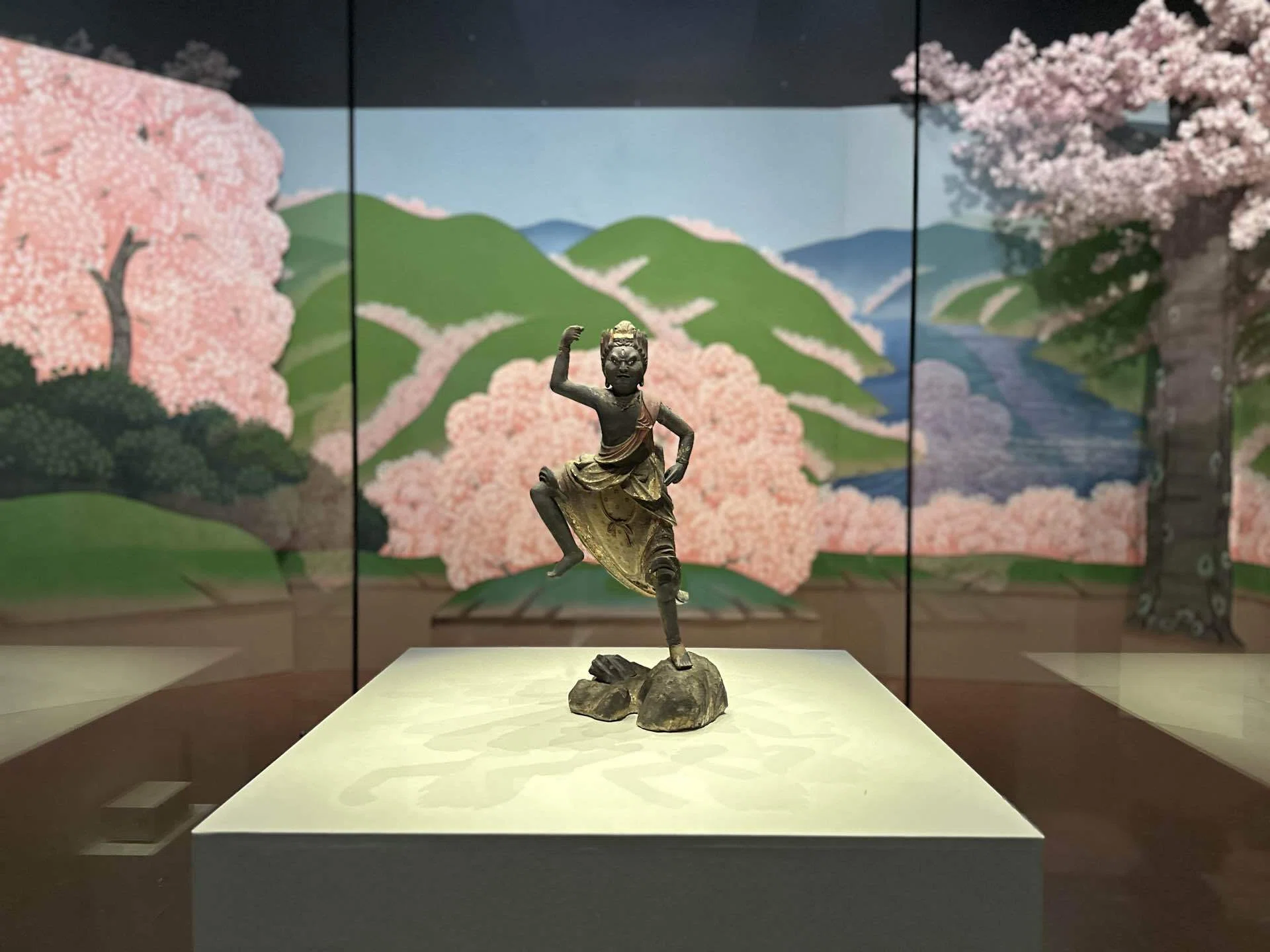 標高1719mから命がけで運ばれた仏像が、奈良にいる【吉野・大峯展