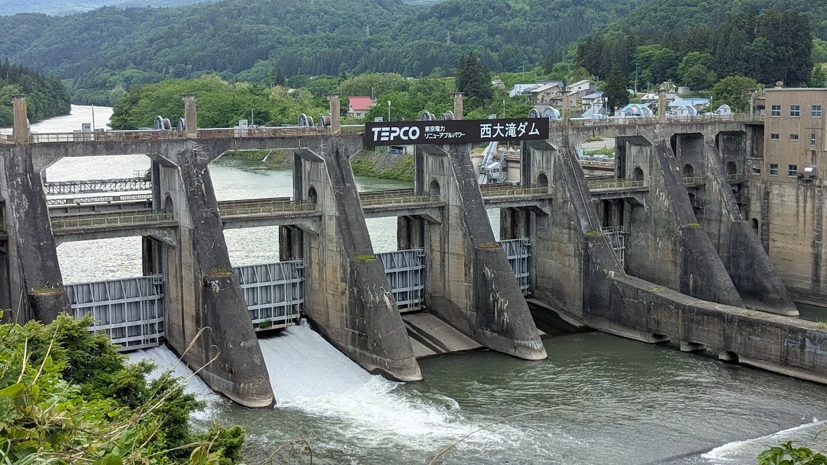 ダム Nishiotaki Dam (Nagano Prefecture) | One Weir a Day｜町田 奈桜