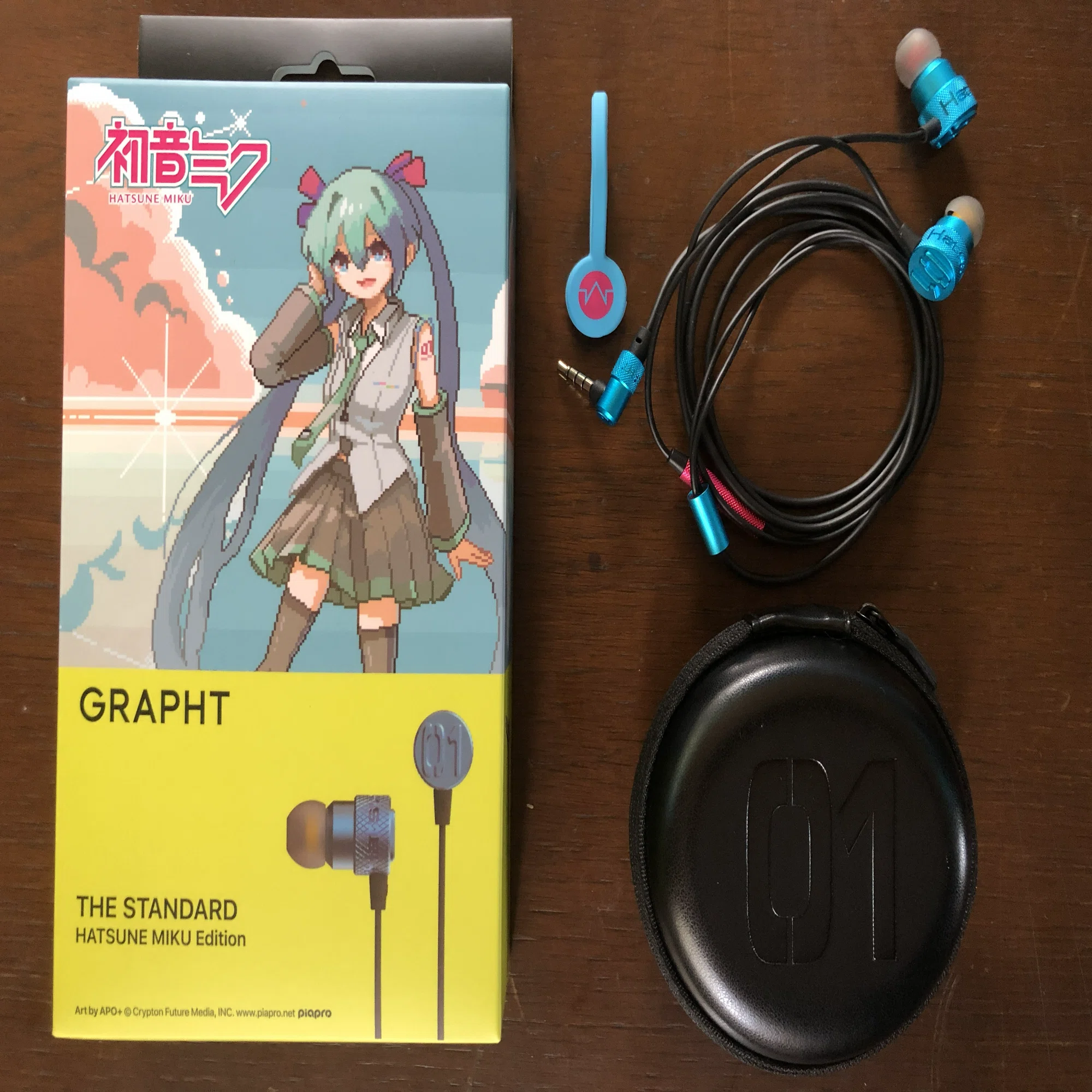 初音ミク ALPEX ジッパーイヤホン mikuzipと初音ミク GRAPHTイヤホン