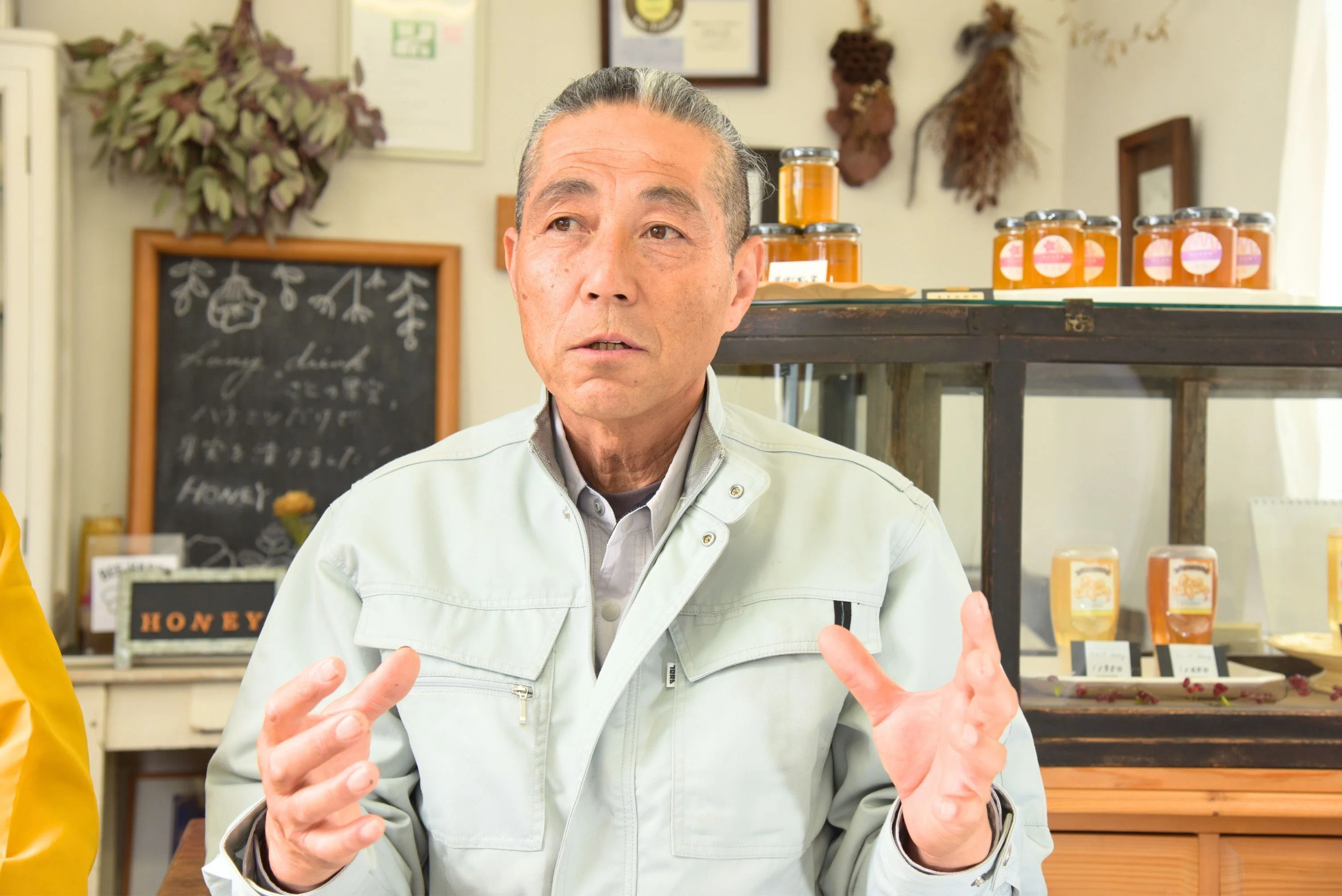 みつばちページ いちご王国・栃木」を支える立役者・ミツバチ。ハチミツだけじゃない