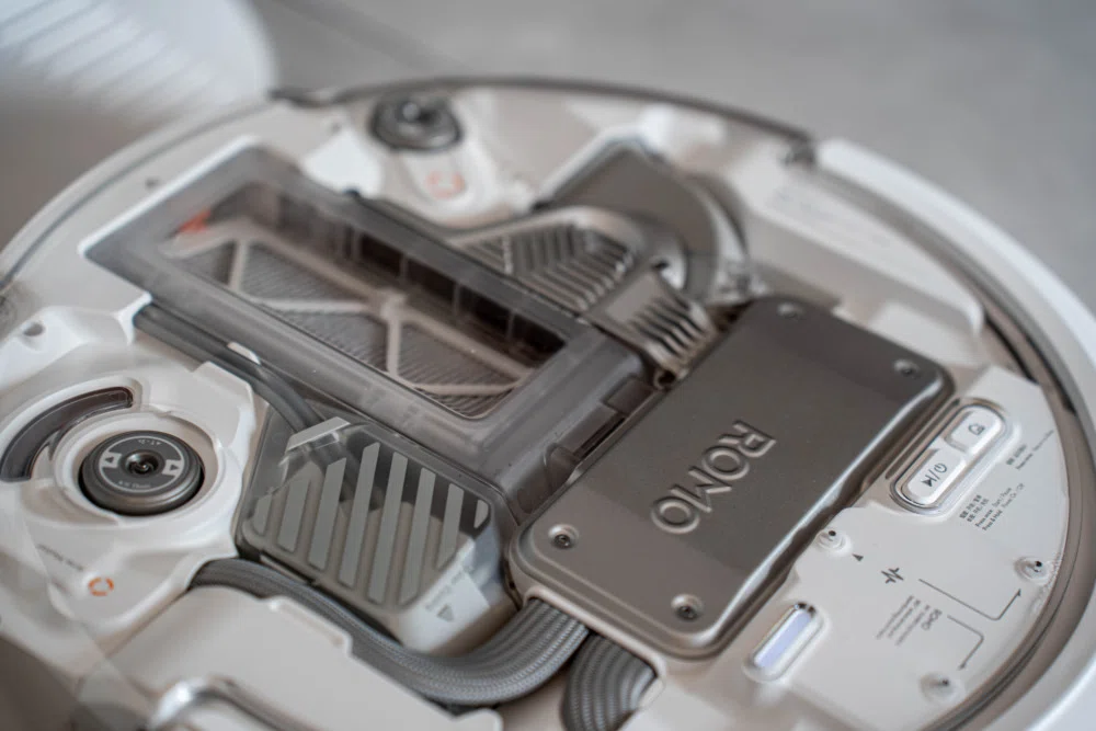DJIのロボット掃除機『ROMO P』が出色の完成度だった【レビュー
