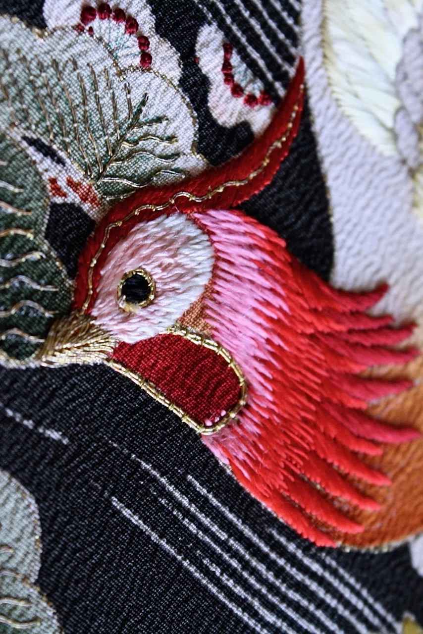 着物リメイク / A-UN ARCHIVE FABRIC】息をのむ美しさ！黒留袖刺繍鳳凰