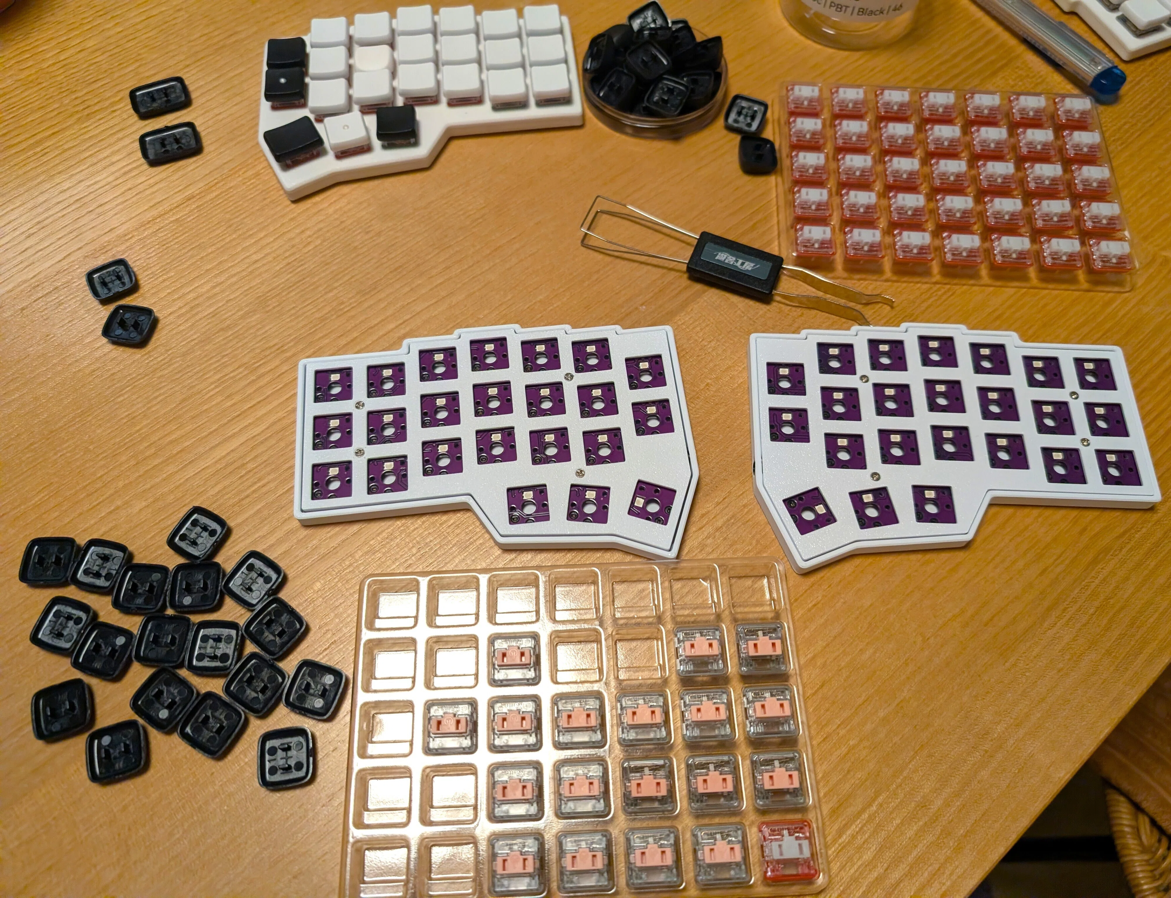 自作キーボード制作を諦めて、AliExpressでCorneキーボードの基盤を