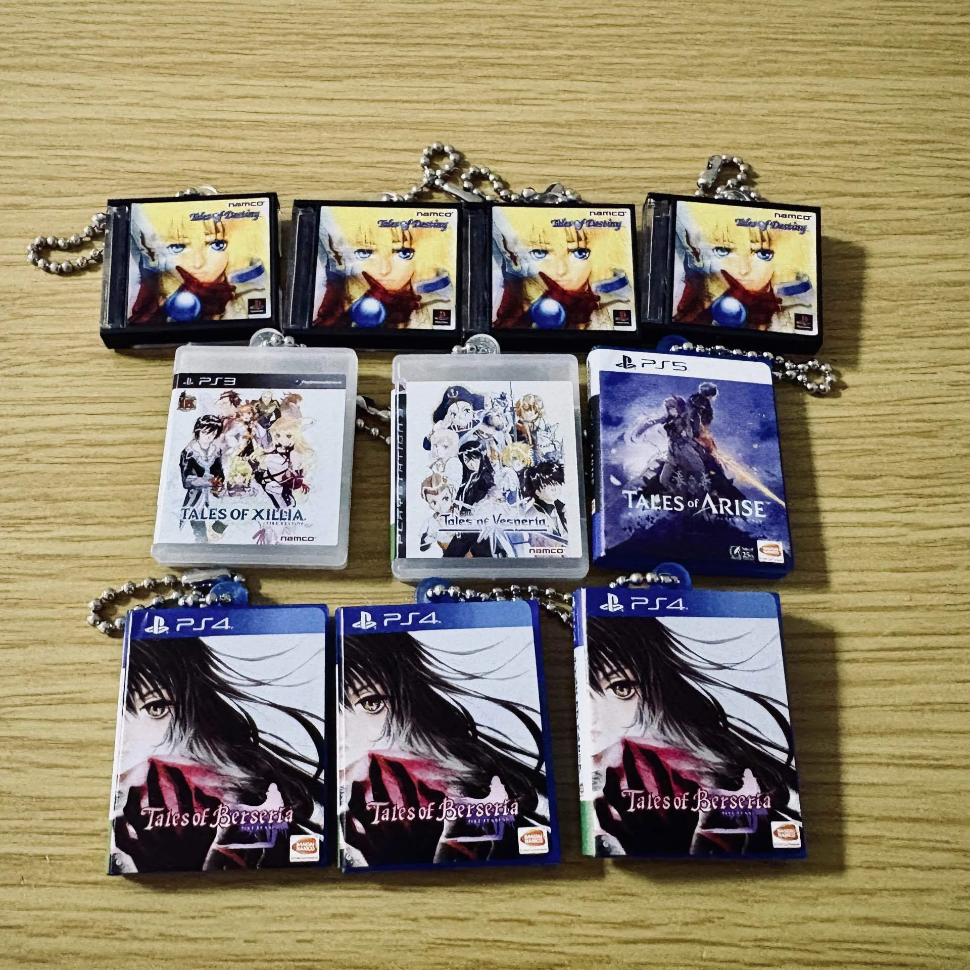 テイルズ　RR R CR U C まとめ売り ガチャガチャめっちゃ回した(テイルズ)｜田中mk3