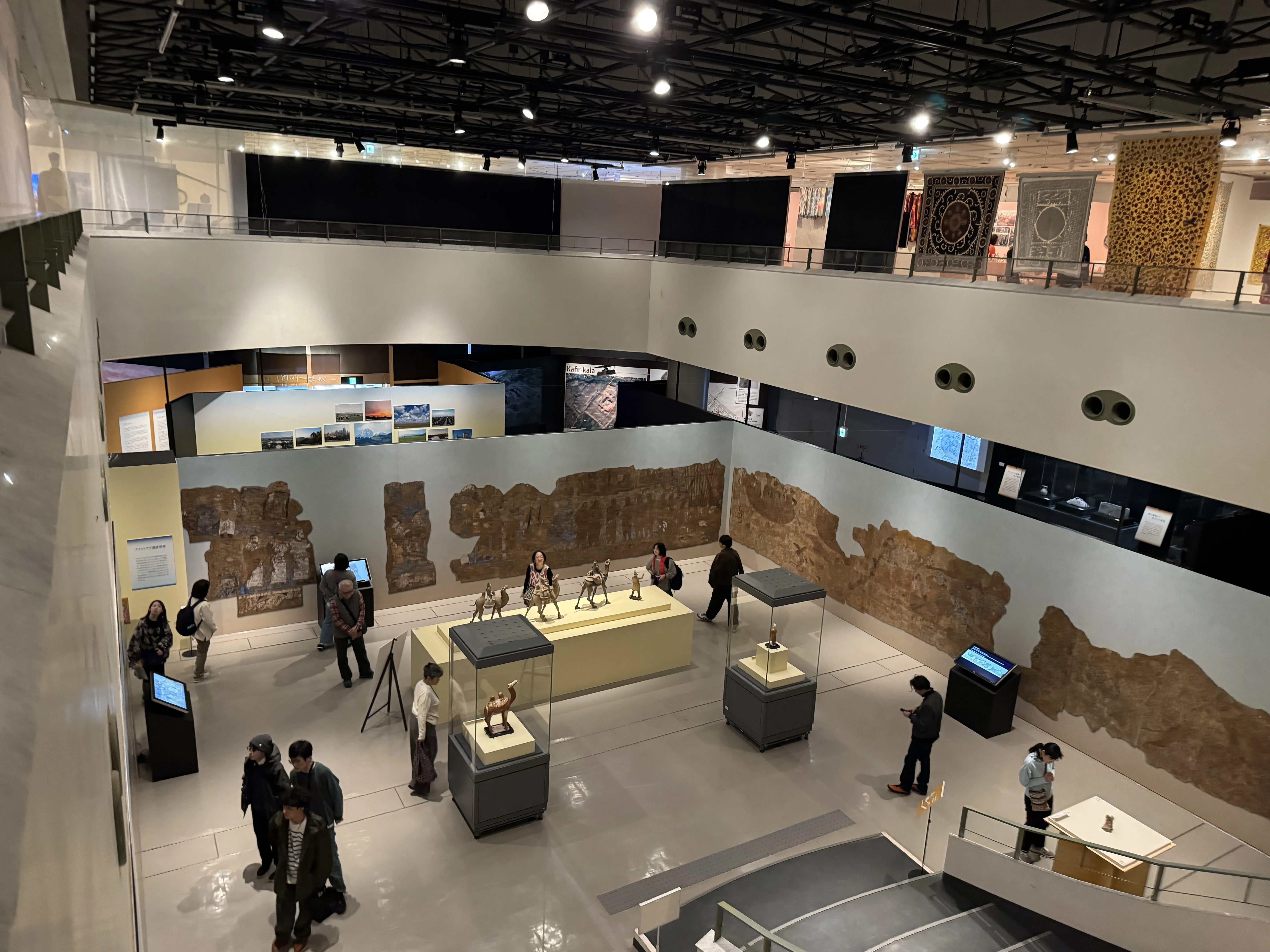 展示】【公演】国立民族学博物館 特別展「シルクロードの商人
