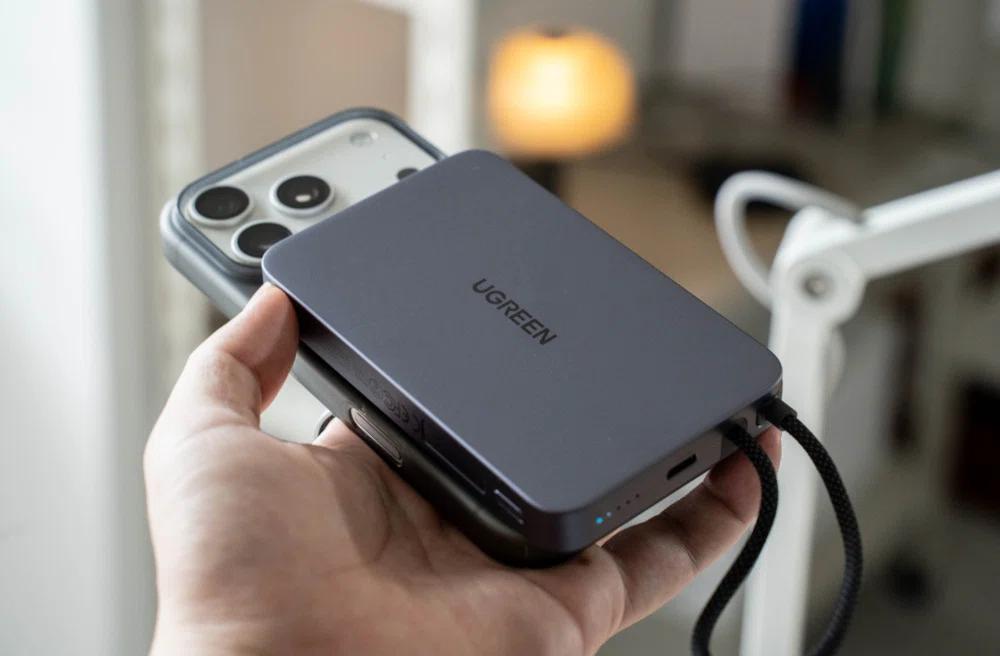 サイズも価格も“Air”な全部入りモバイルバッテリー「UGREEN MagFlow