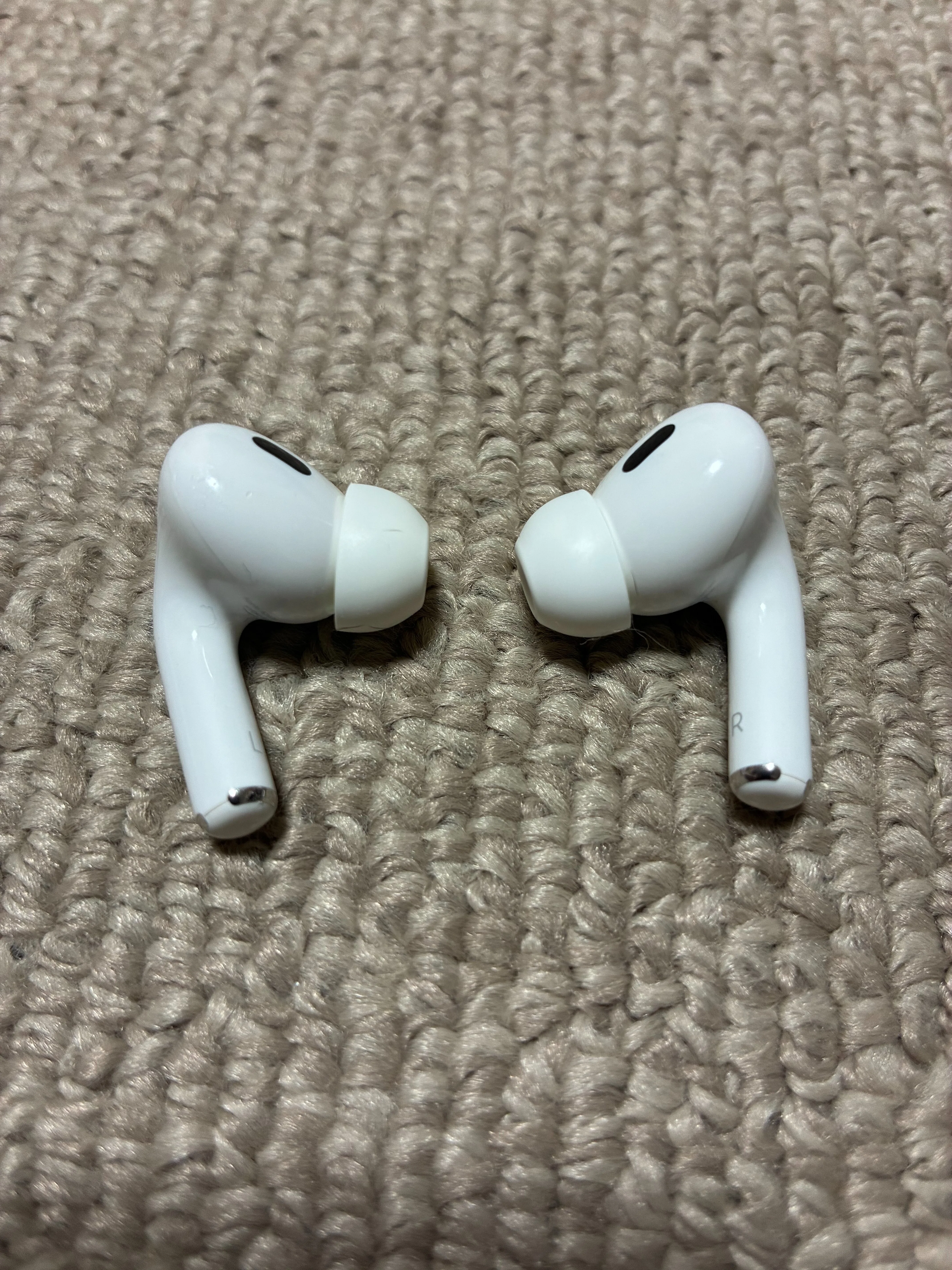 AirPods Pro 2（USB-C）正直レビュー｜もらいものだから言える