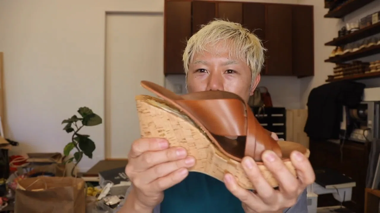 メルカリで大失敗？】新品同様の「超美品」サンダルが1回使っただけで