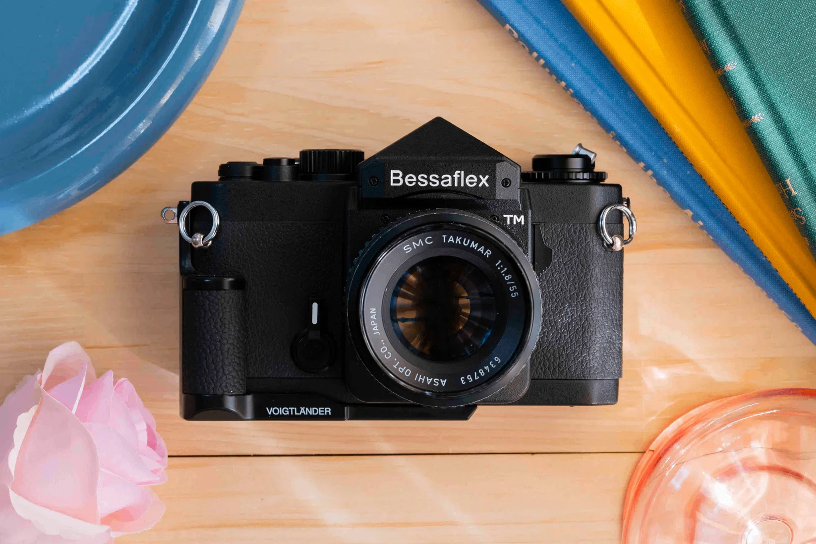 Voigtlanderの名作フィルムカメラ、知ってる？(Bessaflex TM