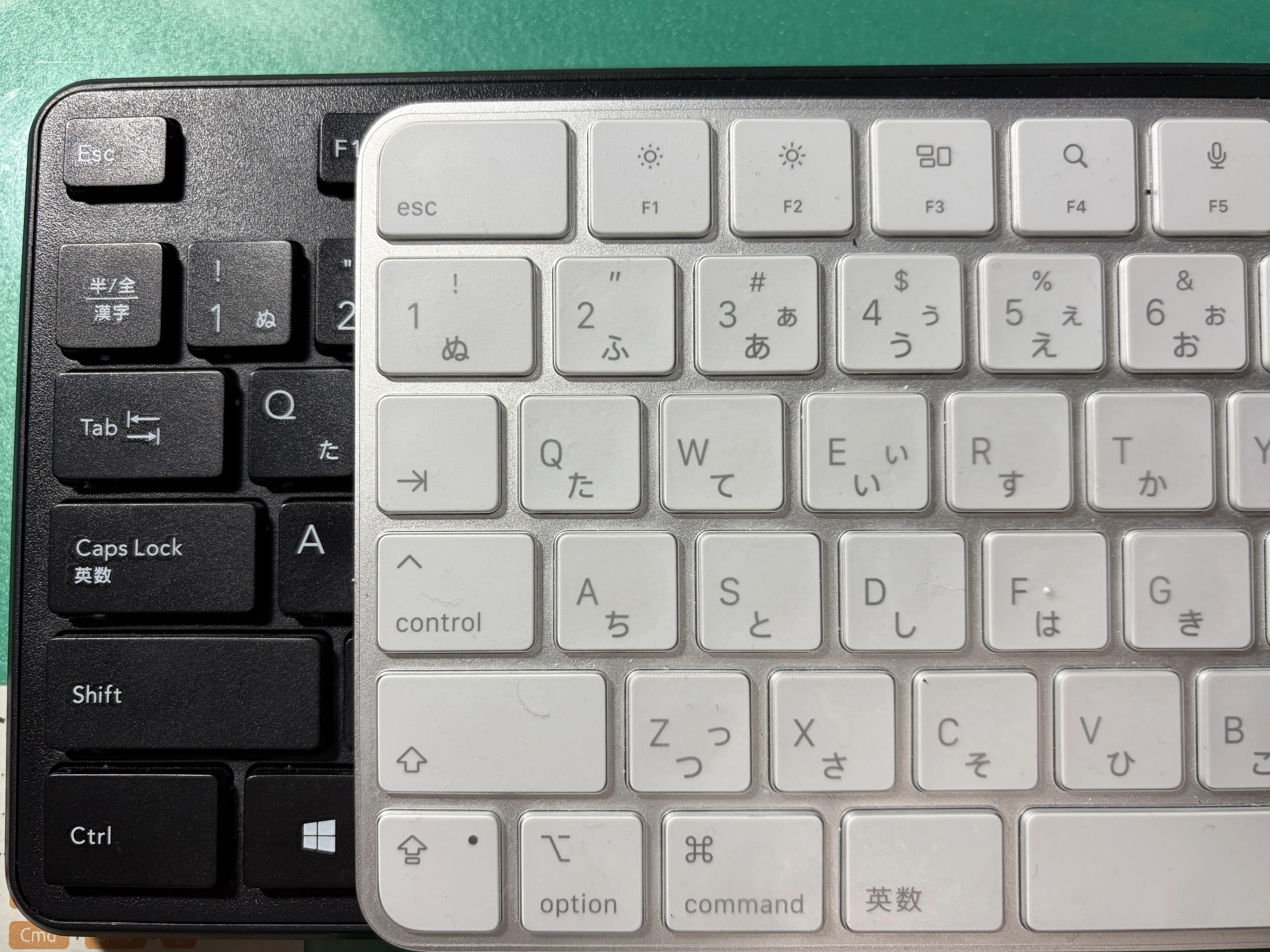 iMacだけど黒いキーボードとマウスを使っています｜春生