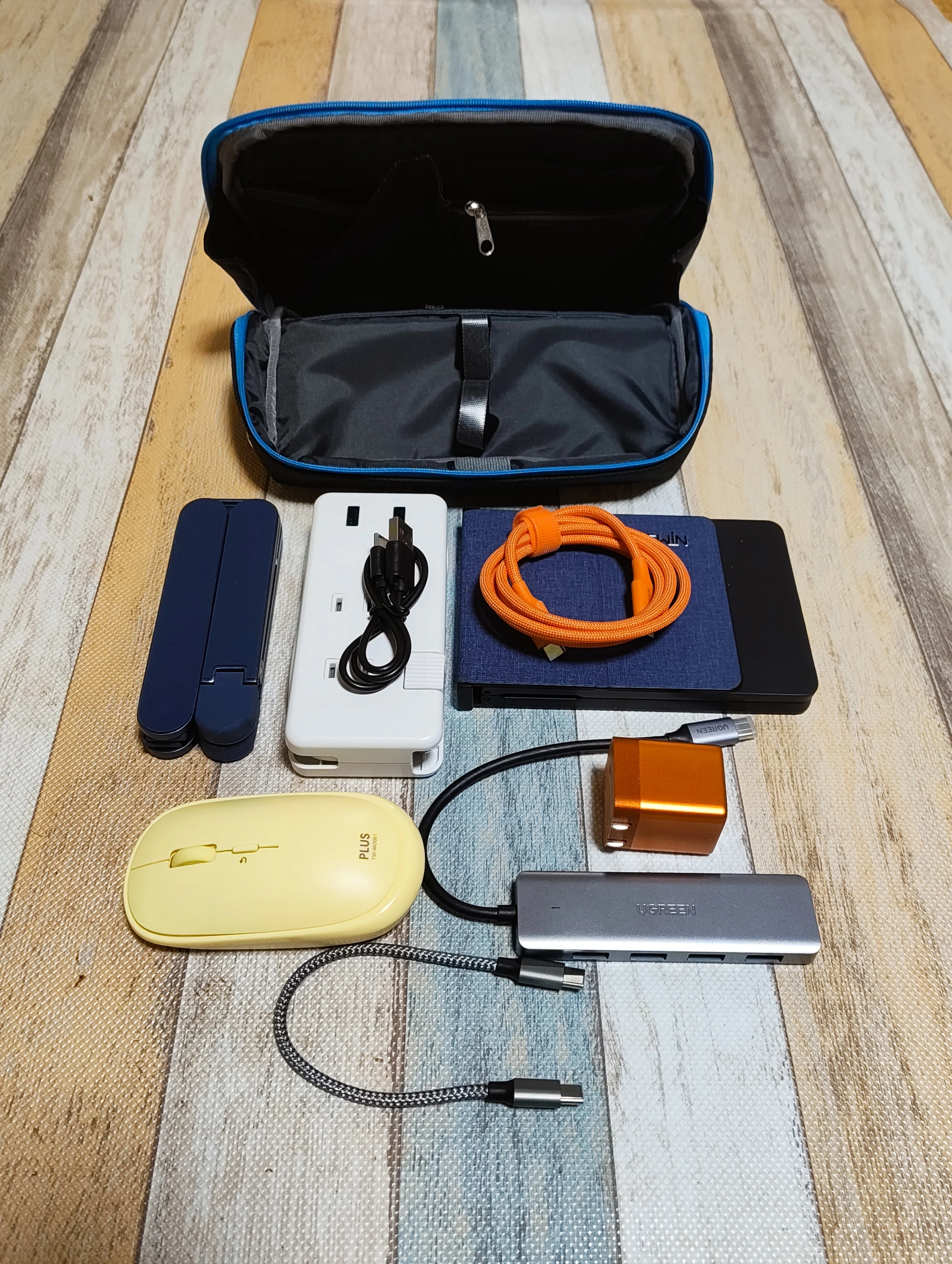 スマホ・PCガジェット　海外旅行・出張用のまとめセット Amazonスマイルセールで出張用ガジェット一式を購入｜Rui