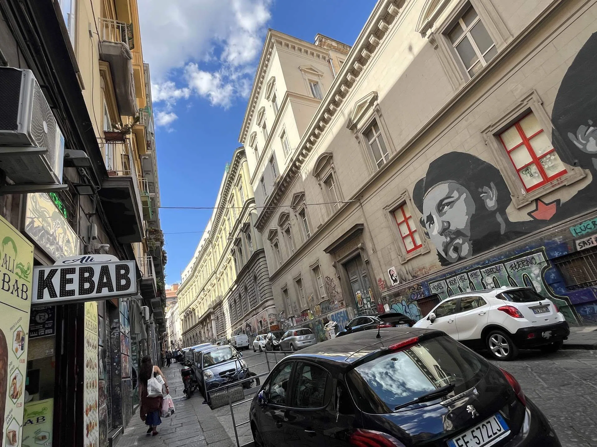 マリオと旅するイタリア［1日目-3］ナポリが初日から圧巻！芸術の