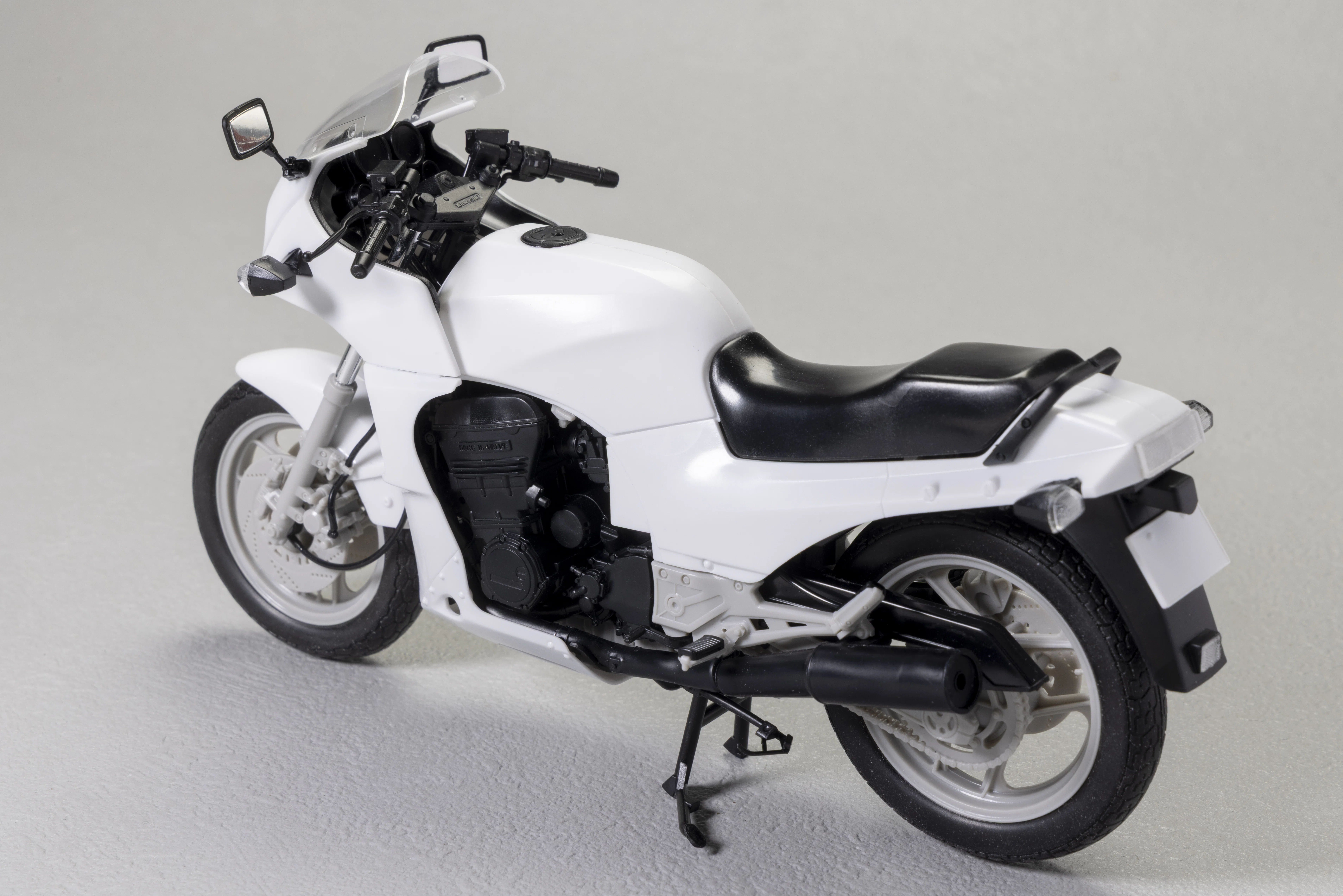 ハセガワ 1/12 GPZ900R（A1）」を作ってみたいあなたへ｜山添 太